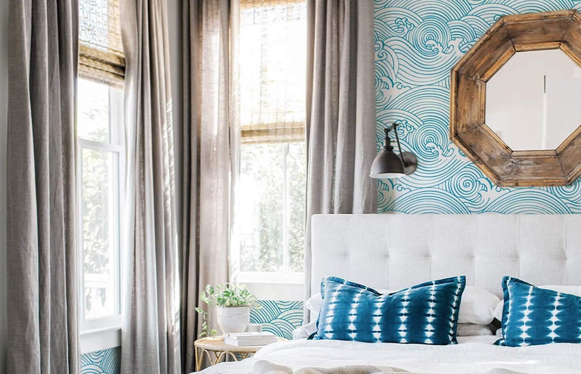 Make waves with wallpaper 