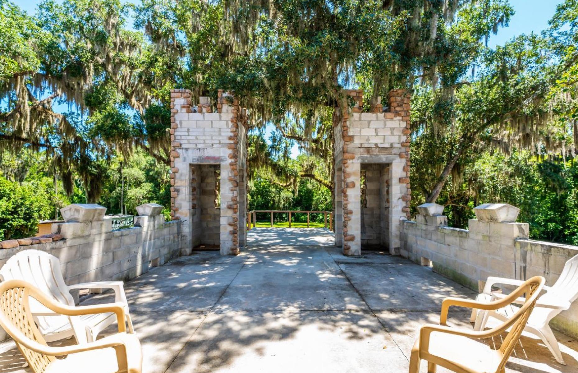 Unfinished castle, Florida, USA: $995,000