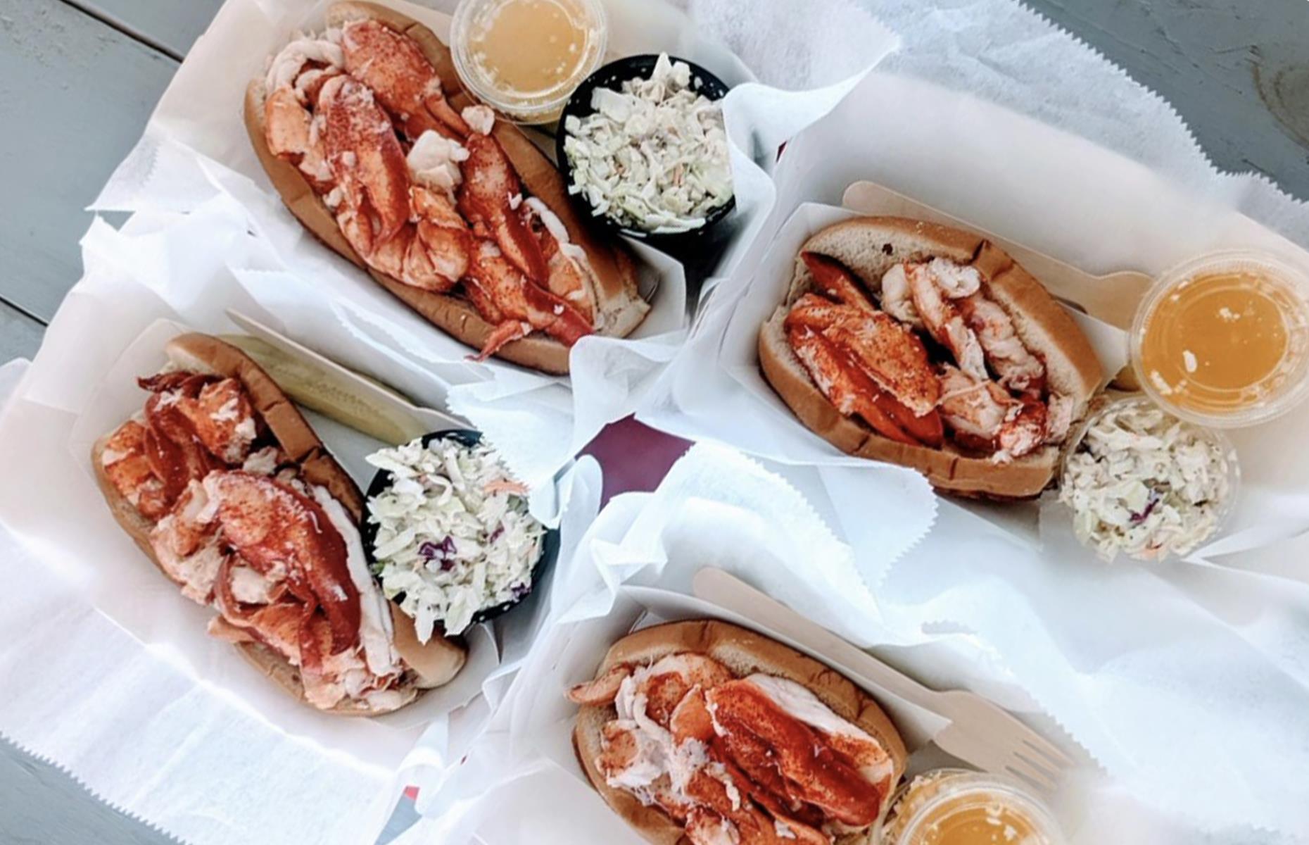 Maine: feast on a lobster roll