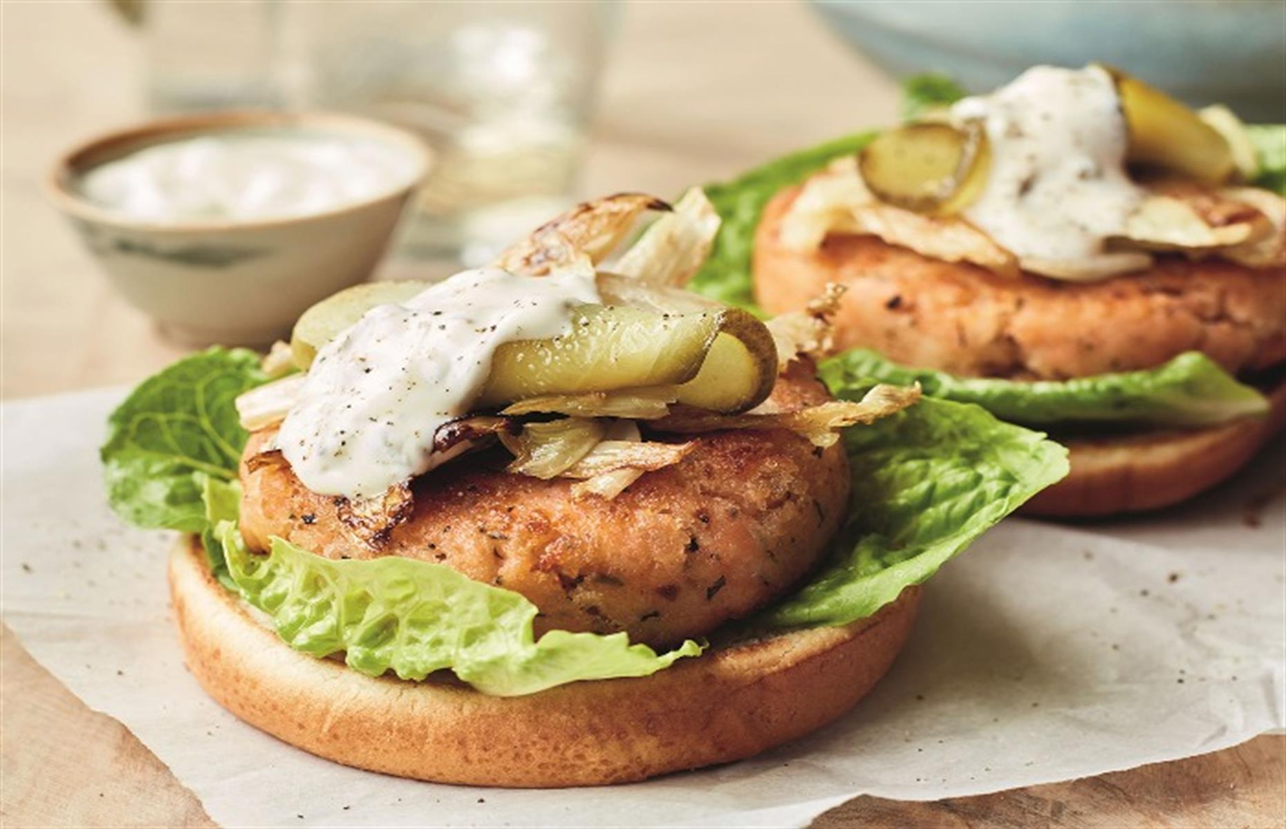 Lunch: salmon and dill burgers