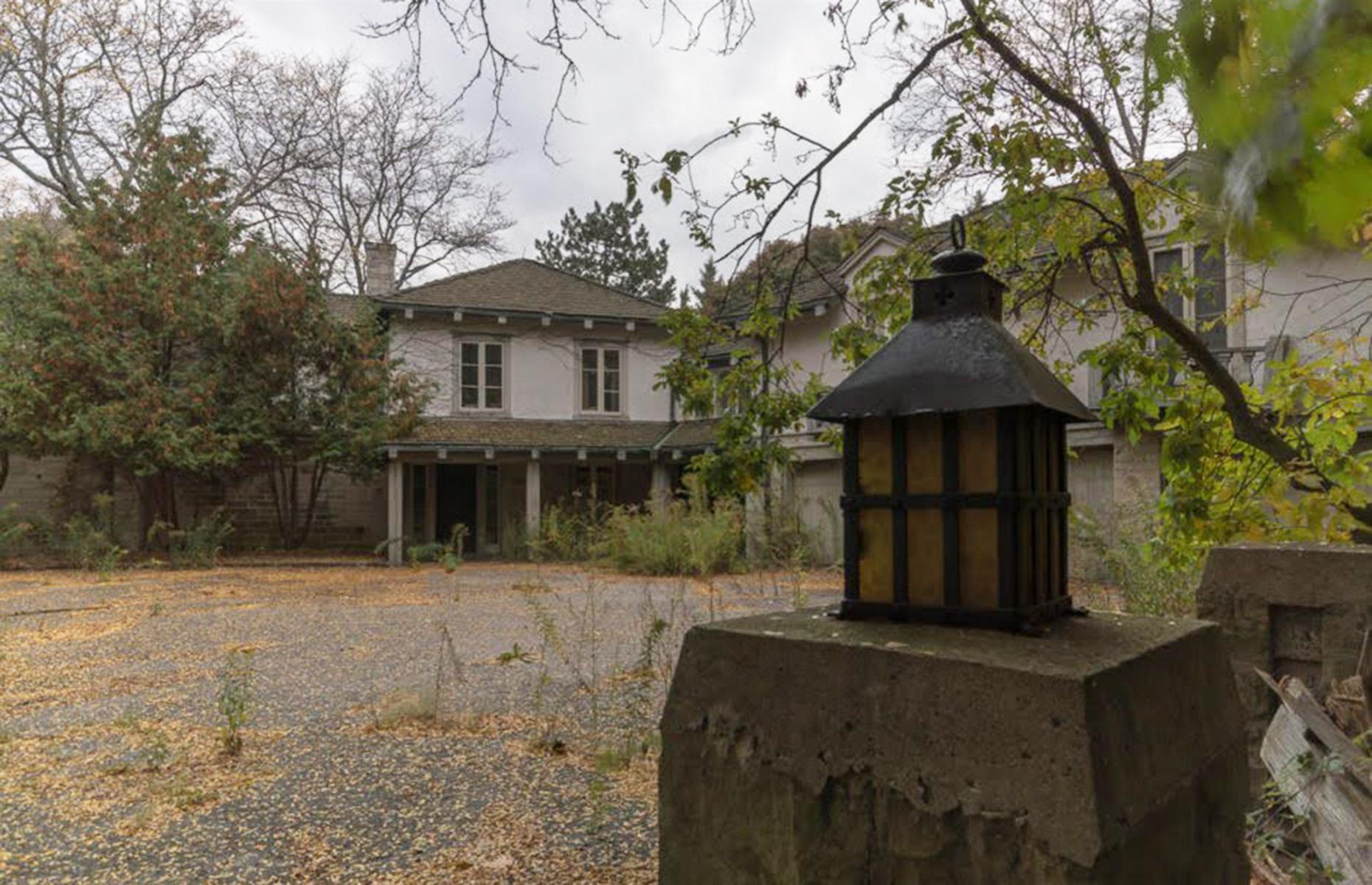A sorry end to a storied home