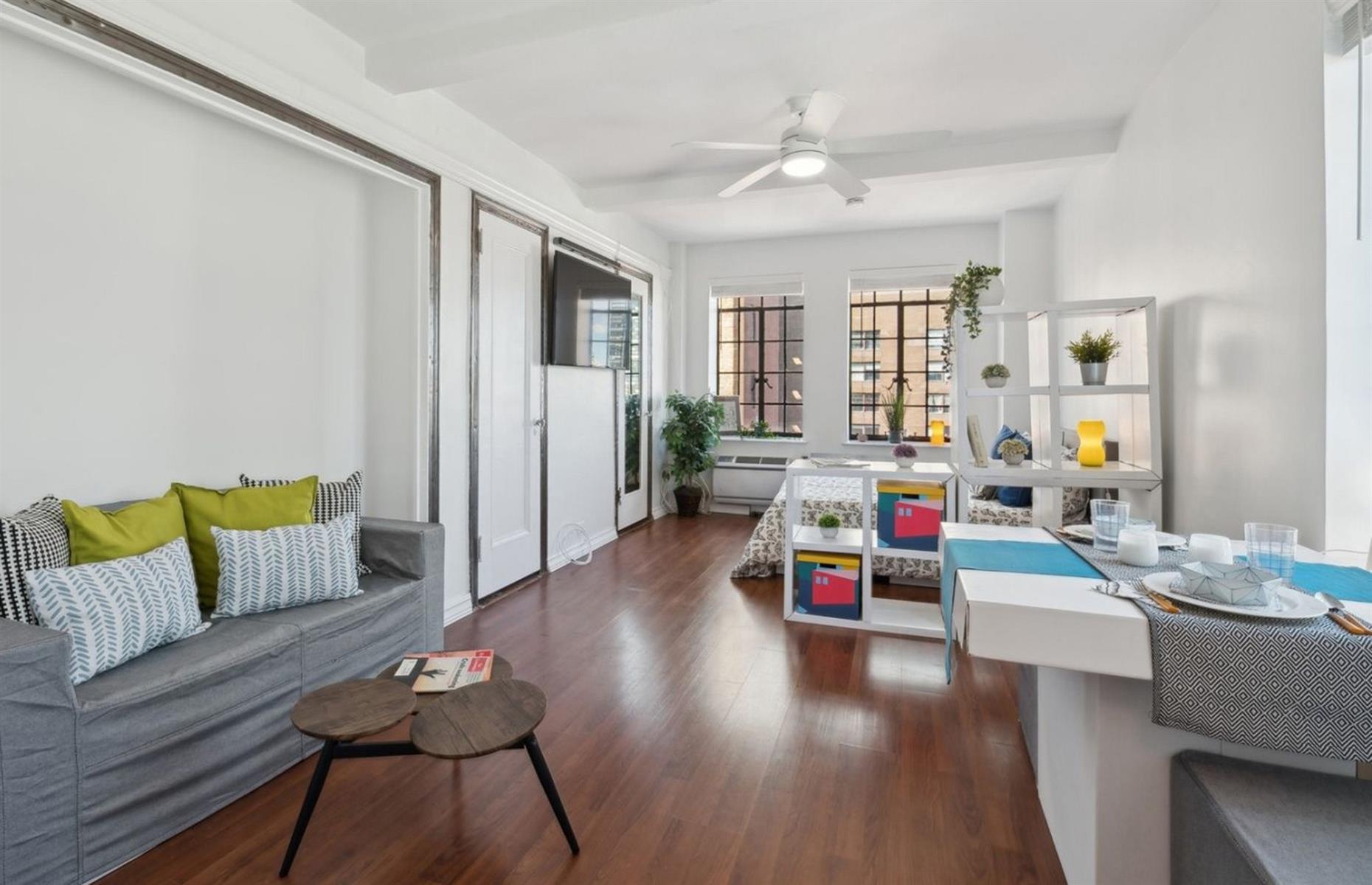 Apartamento en el horizonte de la ciudad, Nueva York, EE.UU.