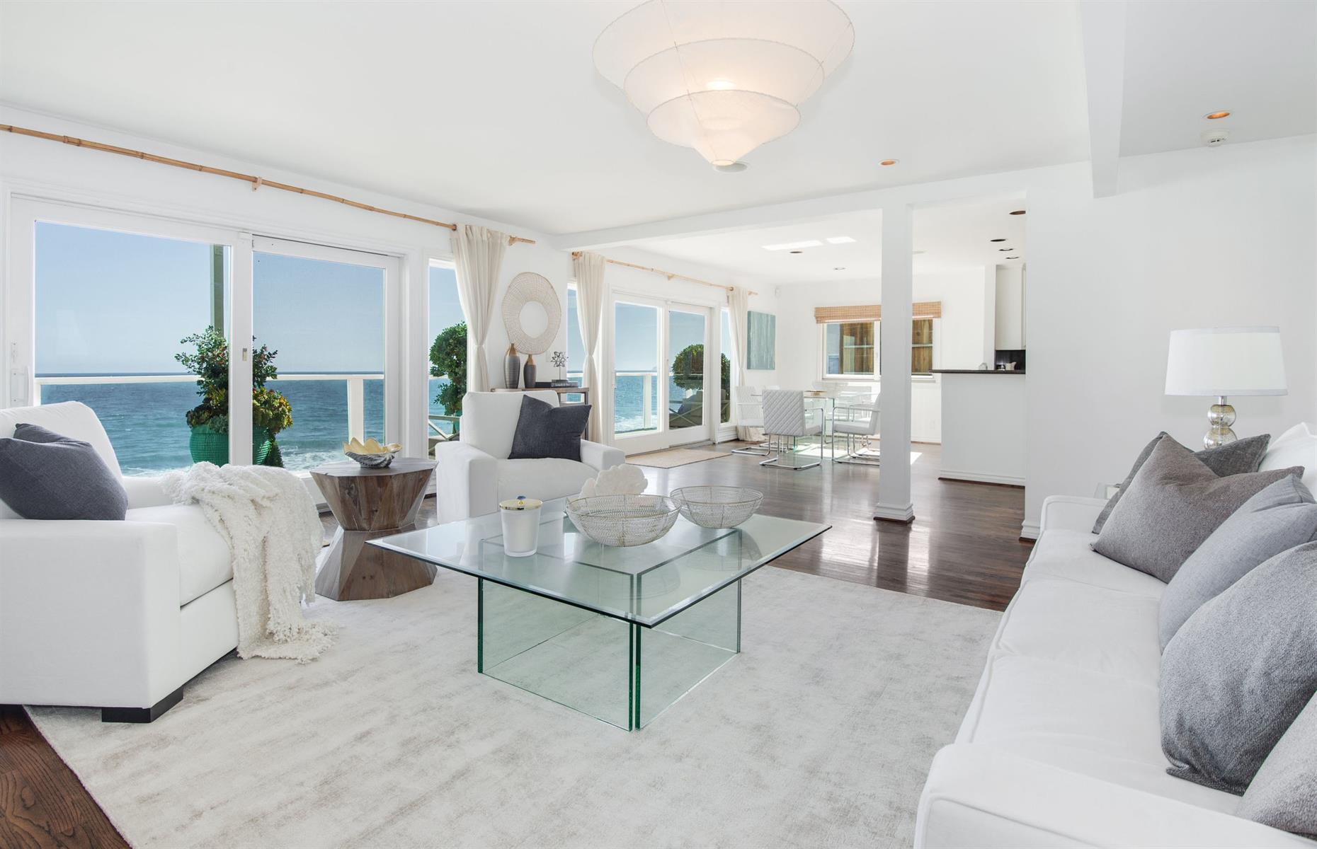 August: J.Lo and Alex Rodriguez's Malibu mansion