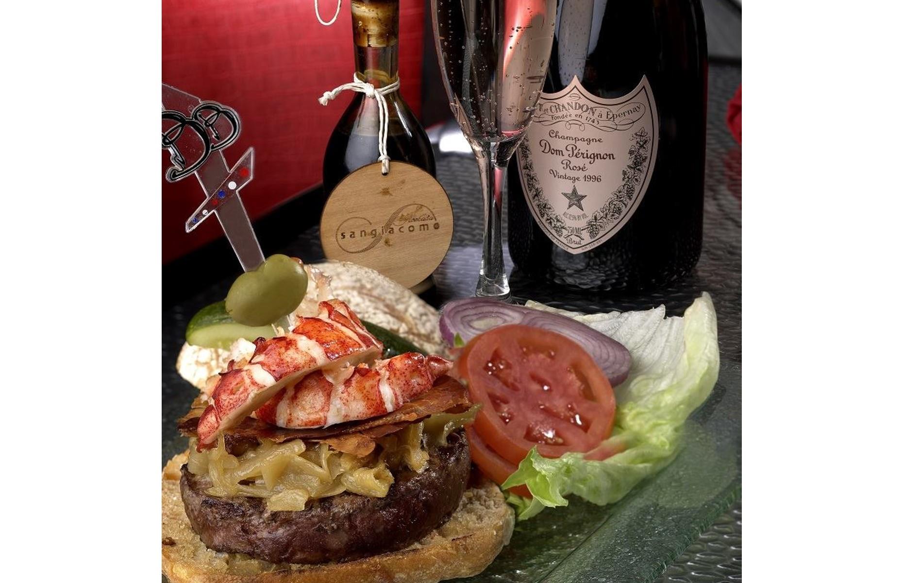 777 Burger, Le Burger Brasserie, Paris Las Vegas, Nevada, USA 