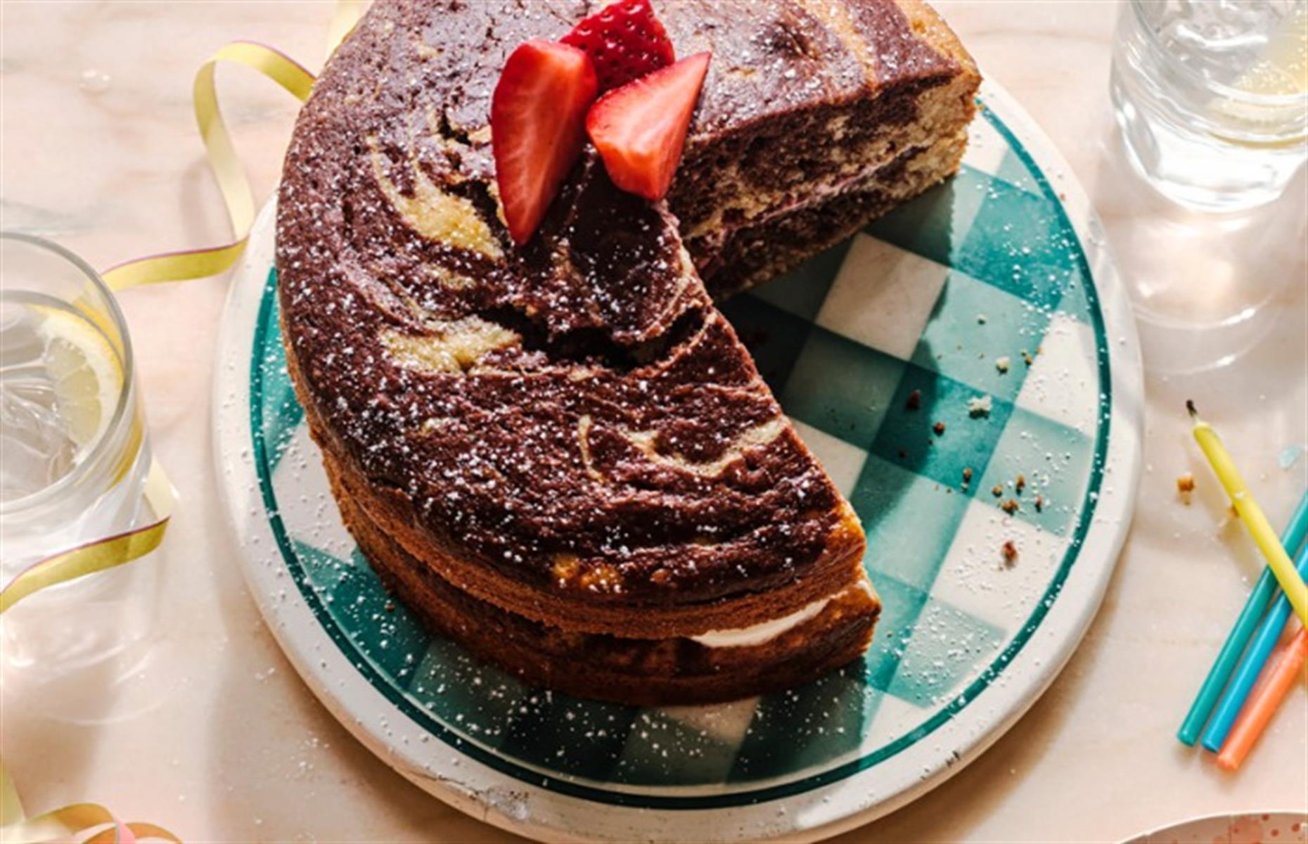 Reduced-sugar chocolate marble cake
