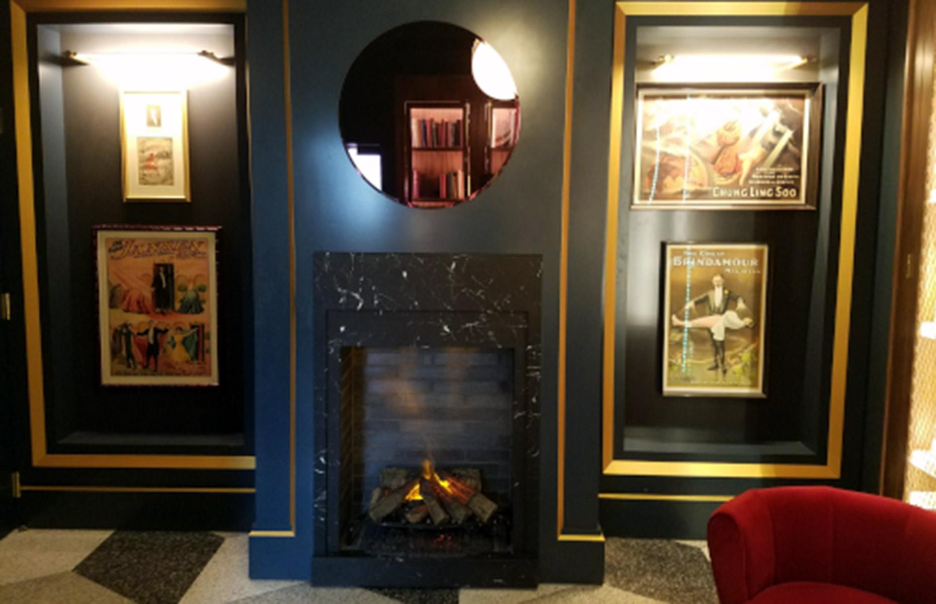 Secret sliding fireplace