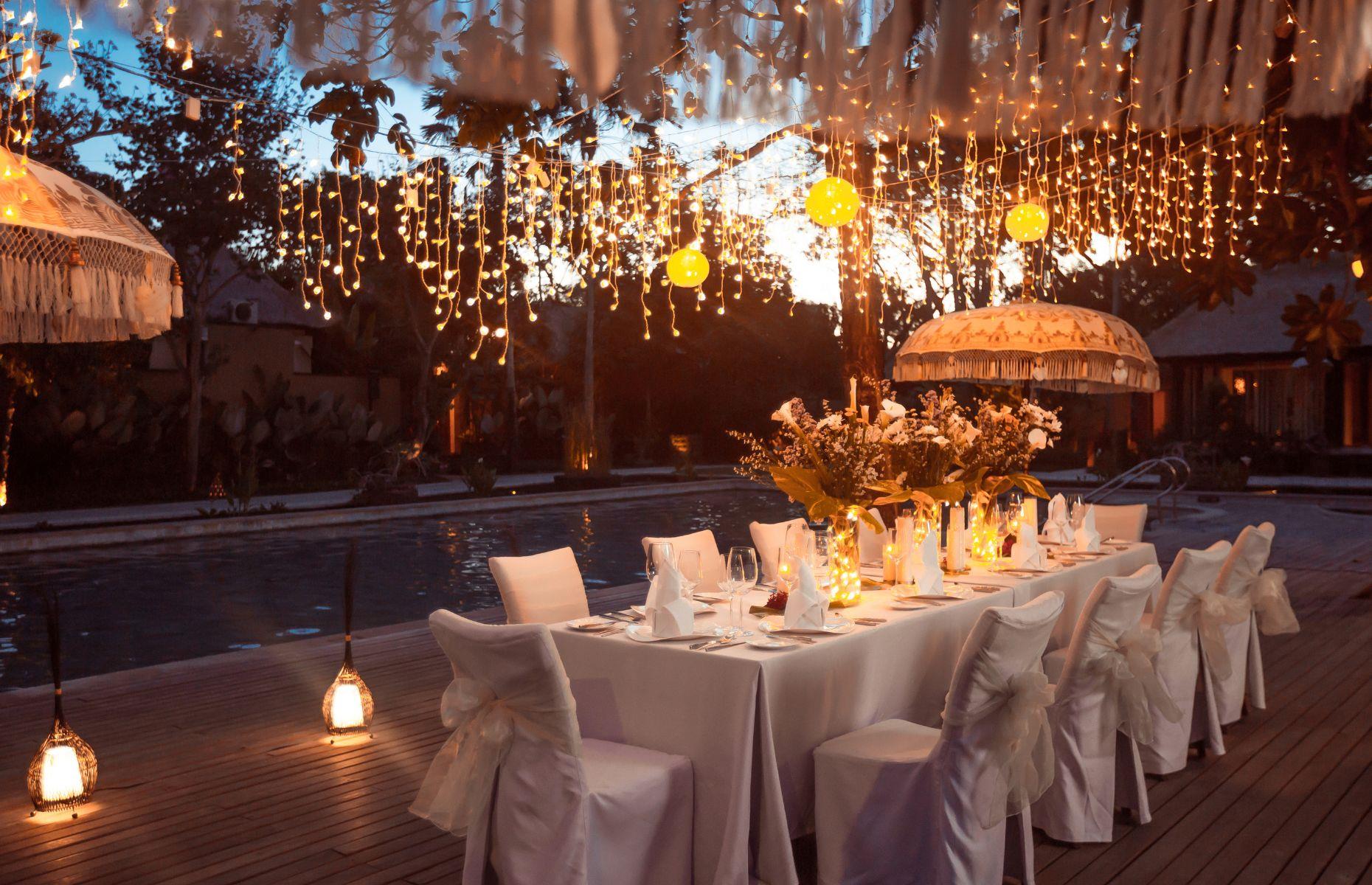 11. Outdoor dining isn’t just for summer