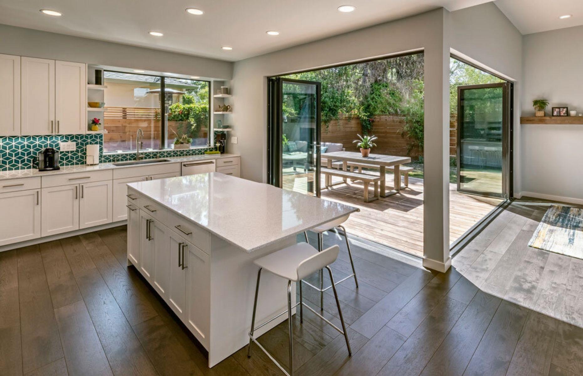 Prefabricated coastal home, California, USA
