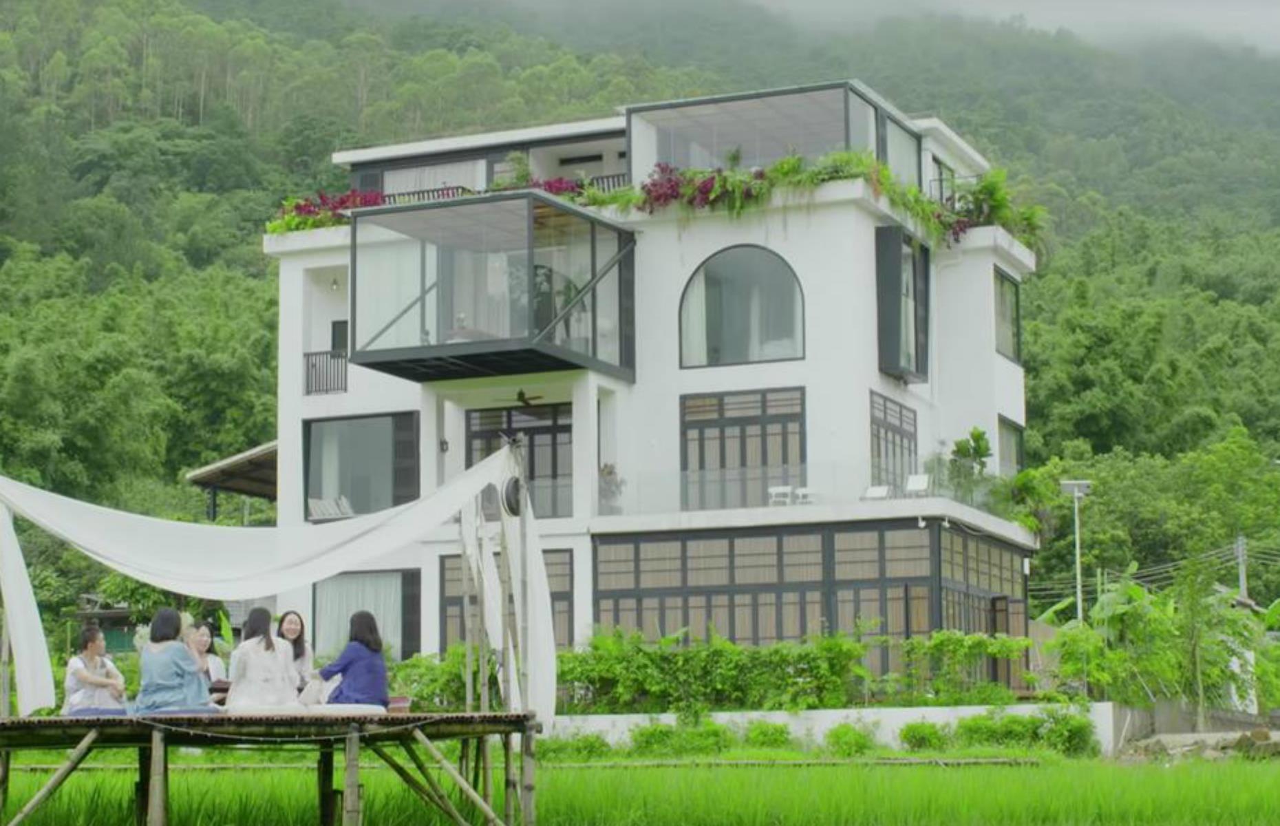 Country home: a rundown home transformed