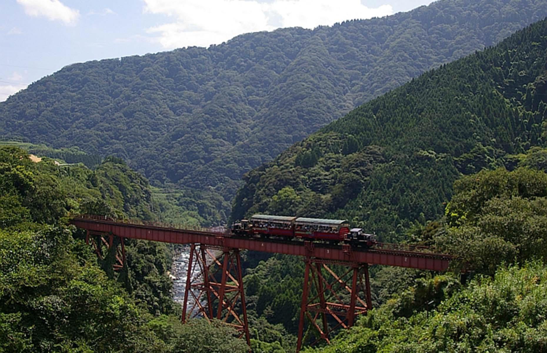 19. Takamori Line, Japan
