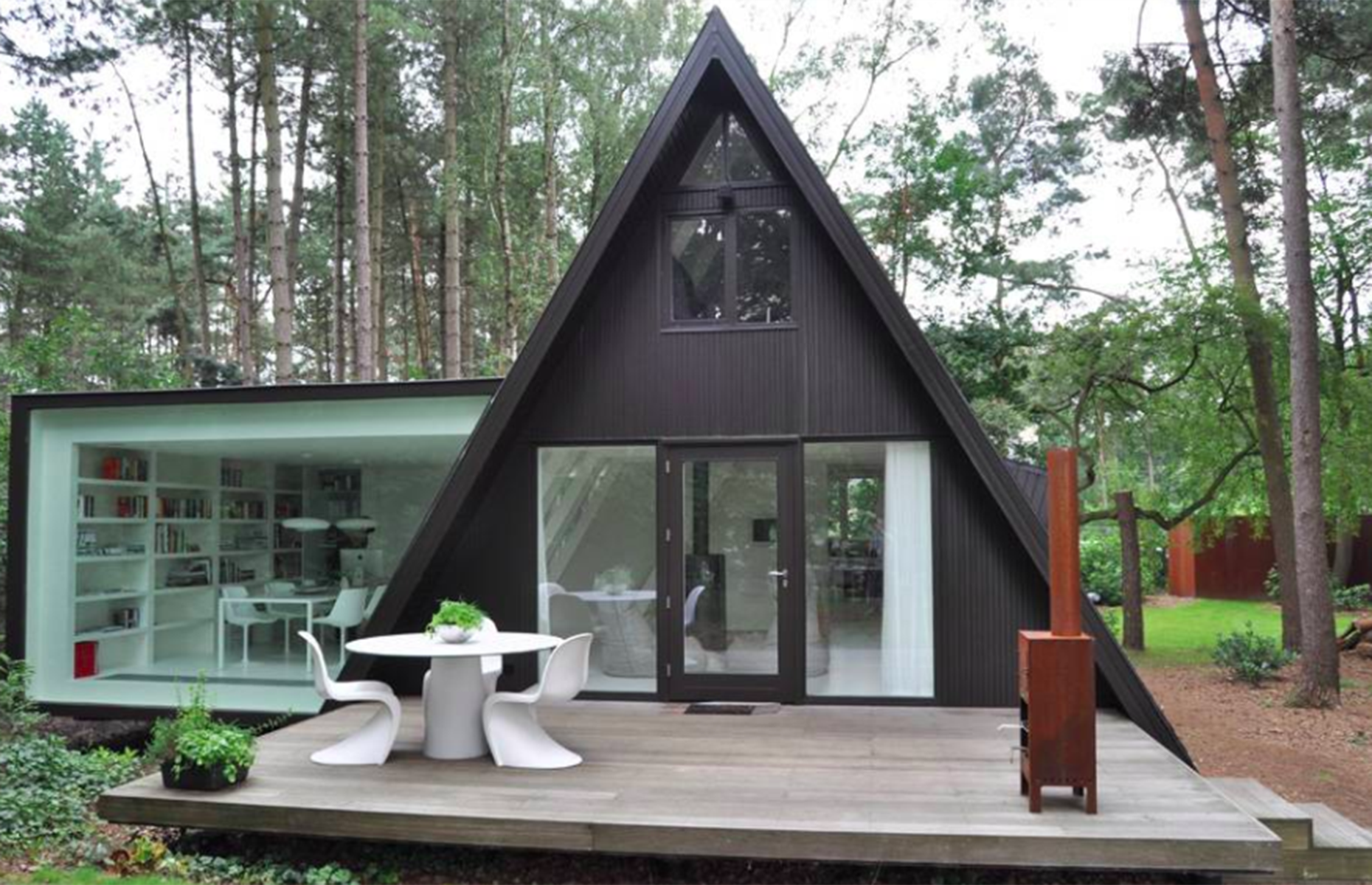 A frame house эндрю геллер. Дом в стиле шалаш. Дом шалаш а фрейм проект. А фрейм фахверк. Тини хаус треугольник.