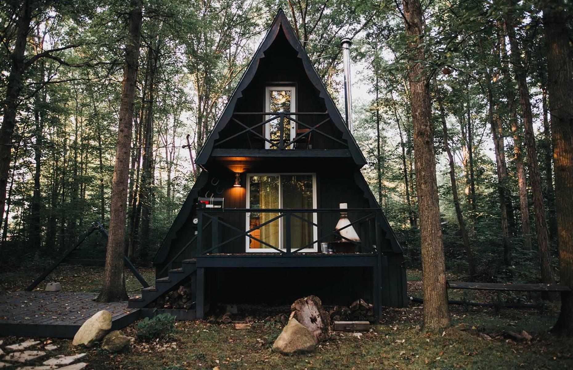 The Triangle, West Farmington, Ohio