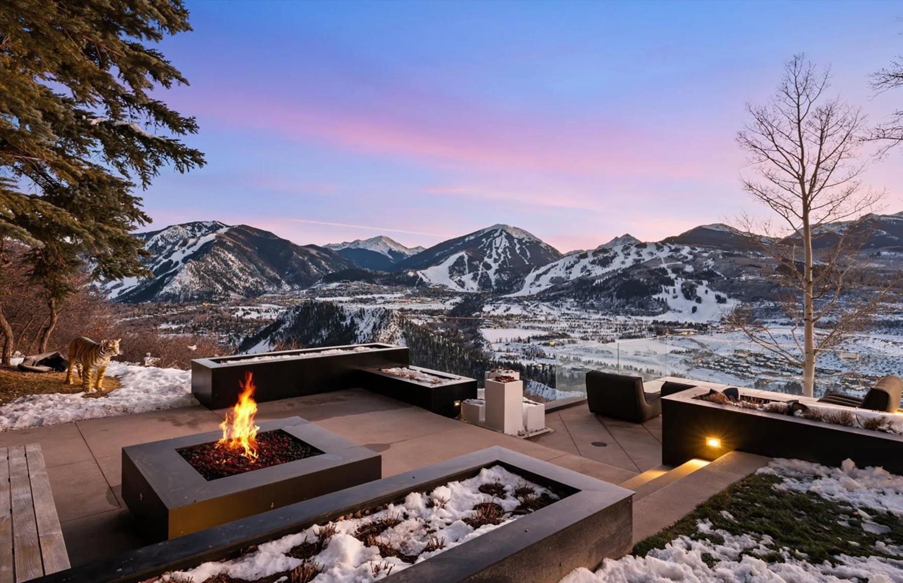 Flaming firepits