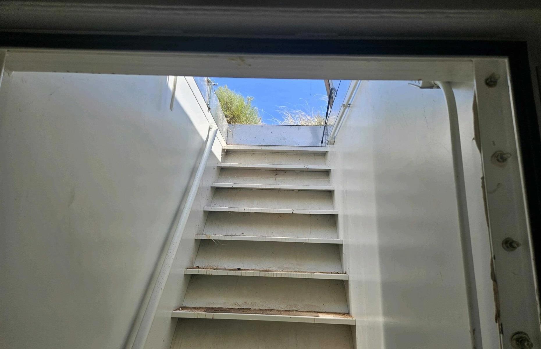 Expansive bunker compound, Arizona, USA: $239,900 (£191k)