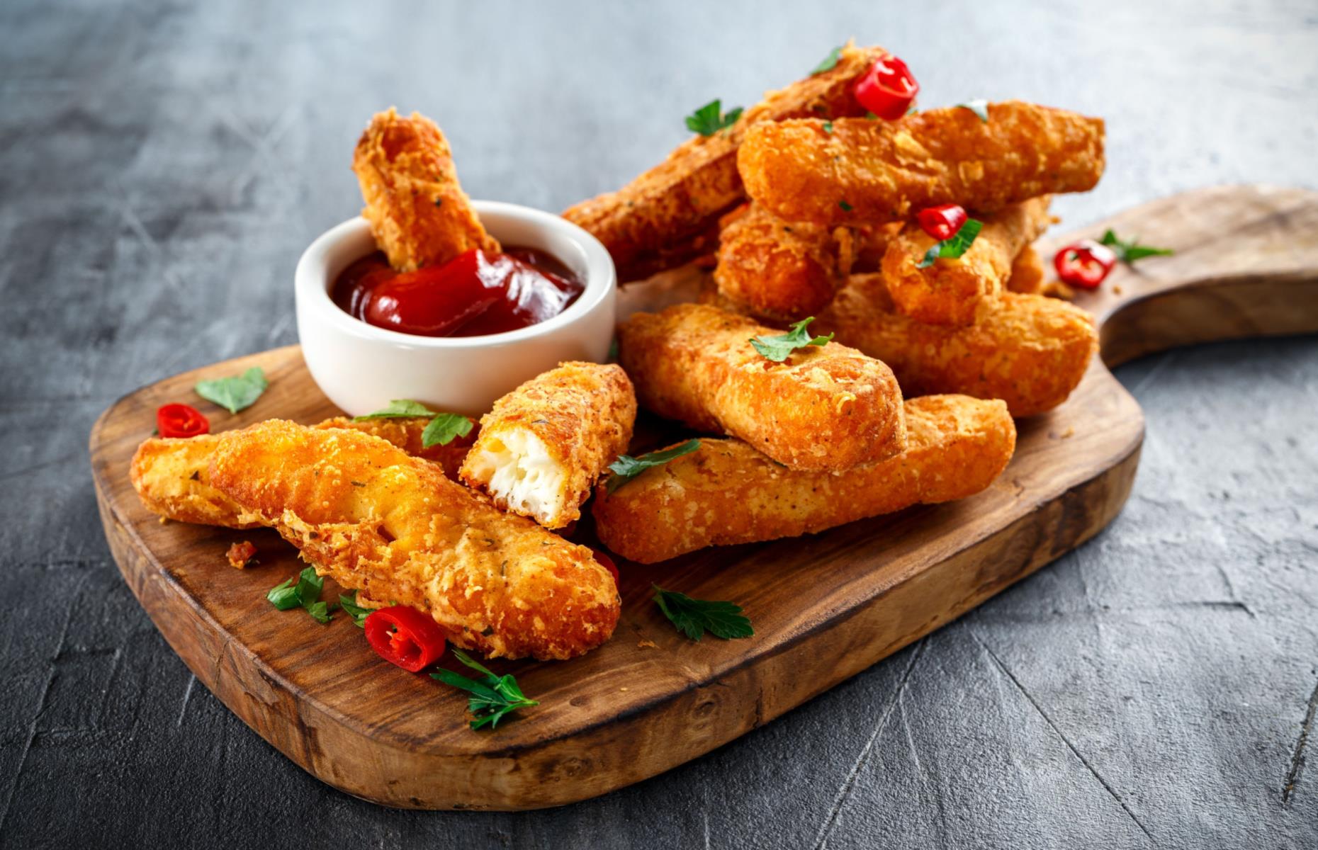 Halloumi fries