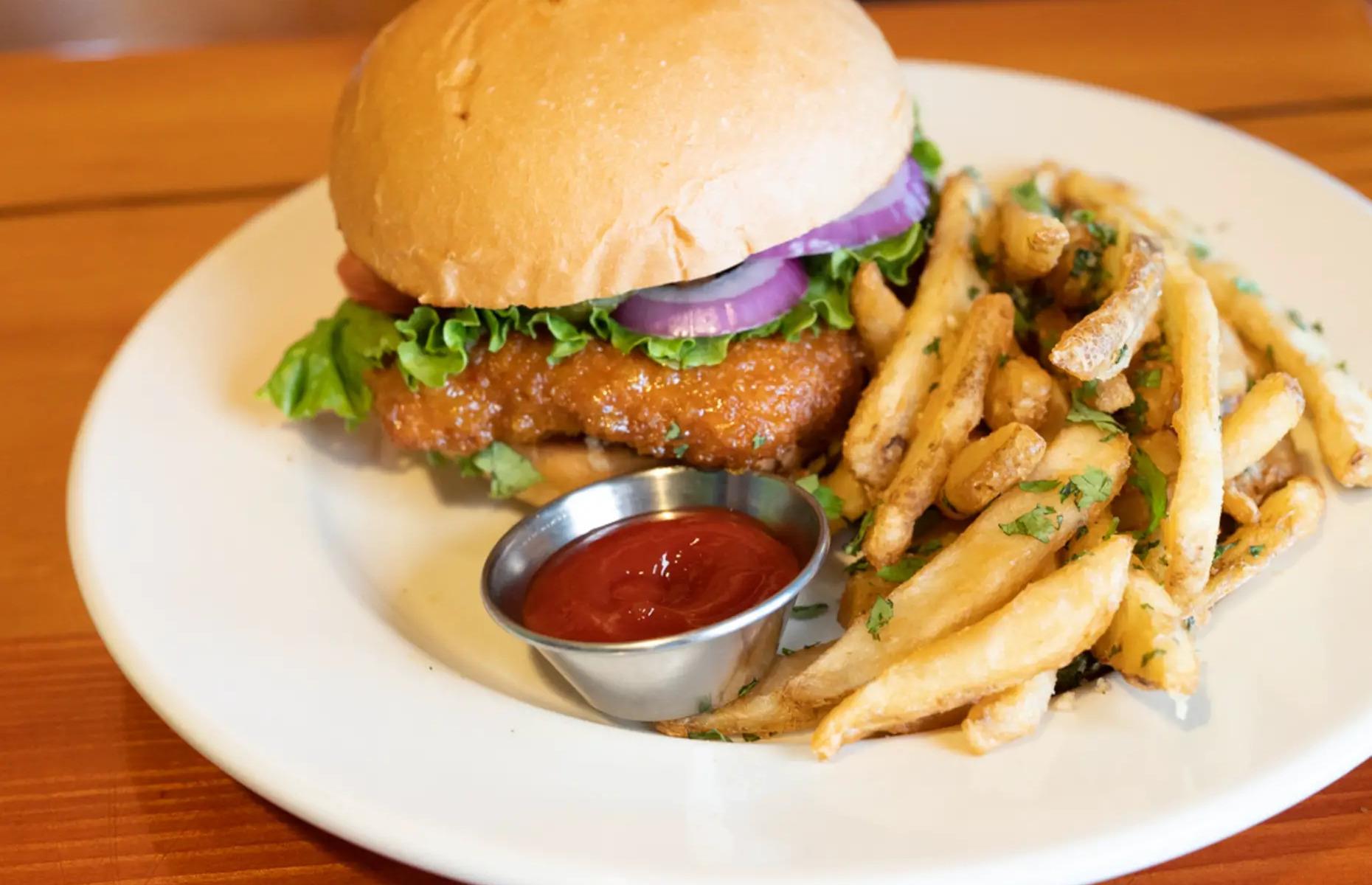 Alaska: Bear Tooth Grill, Anchorage