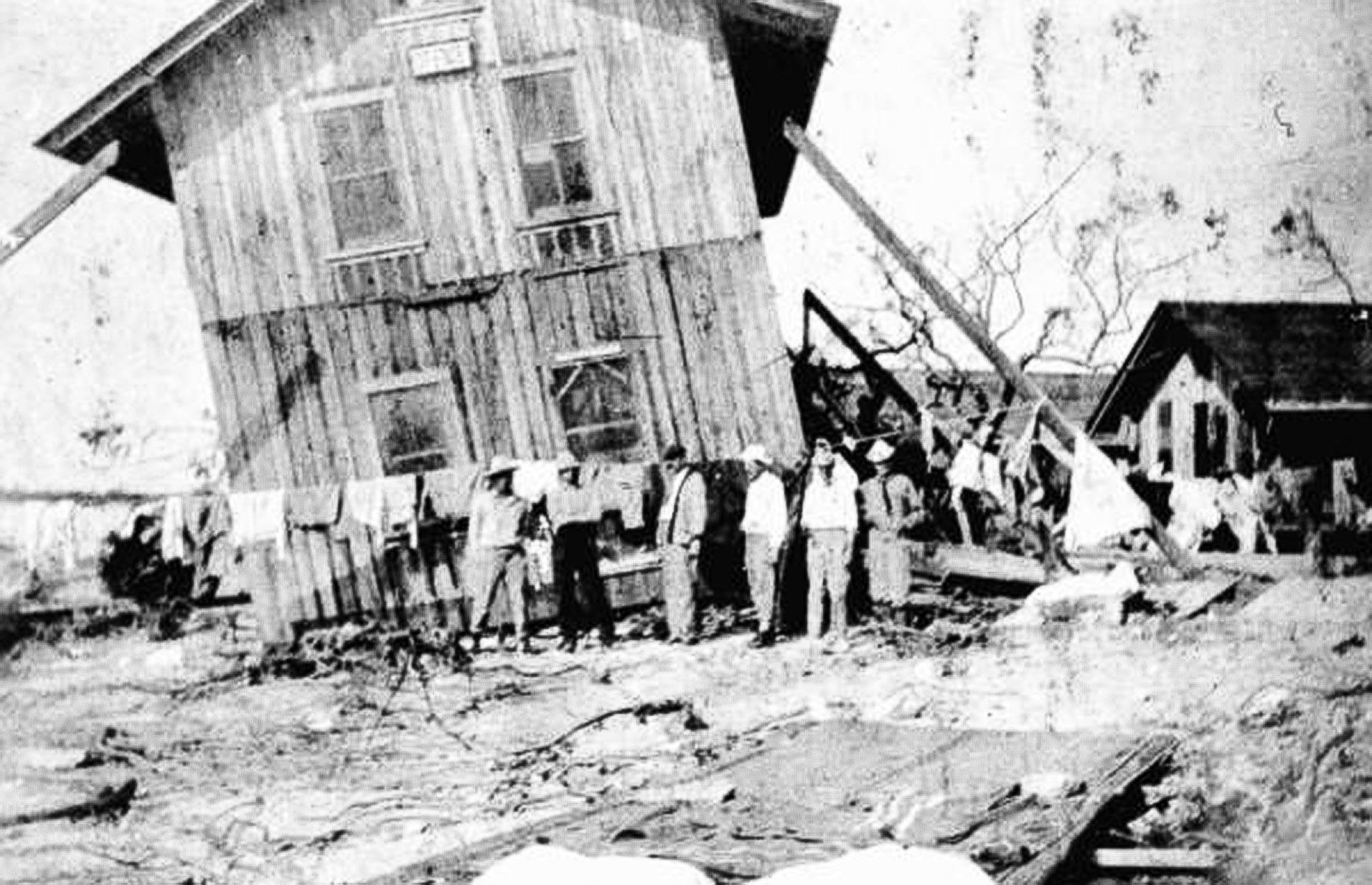 1909: hurricane damage in Marathon
