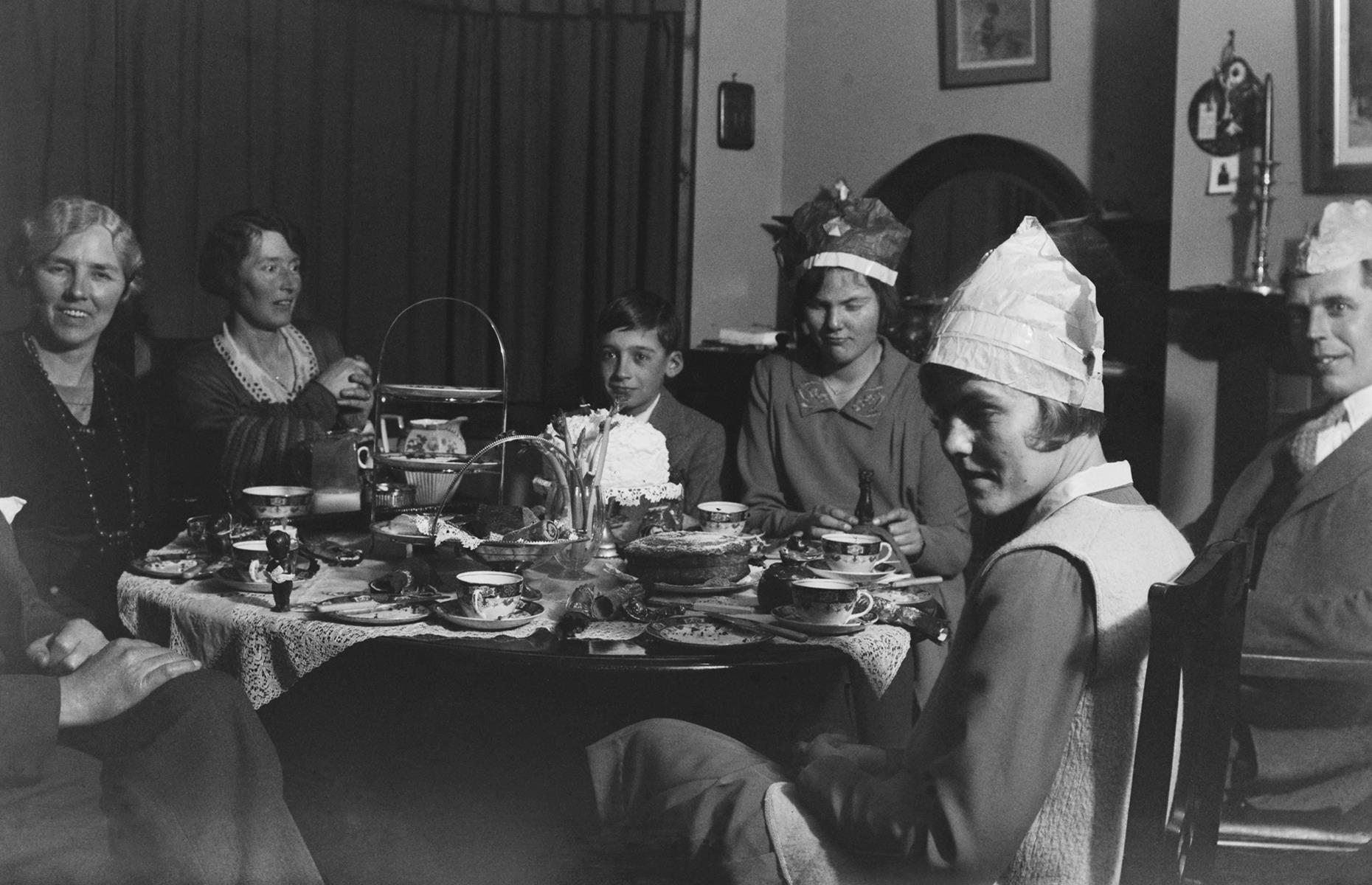 1920s: sweet treats at Christmas