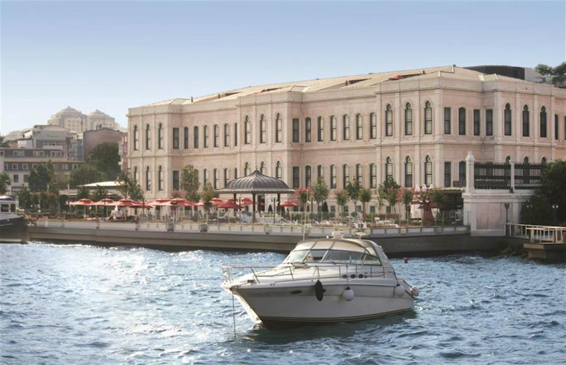 Turkey: Four Seasons Hotel Istanbul at the Bosphorus, Istanbul