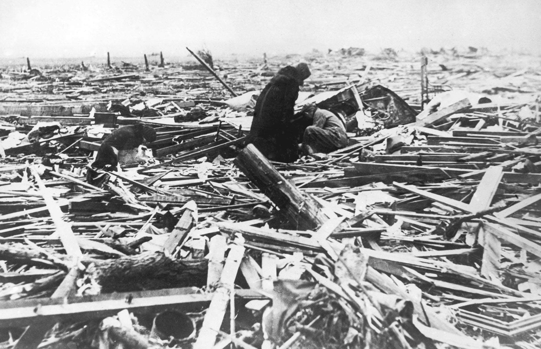 1925: Tri-State Tornado, Missouri, Illinois and Indiana
