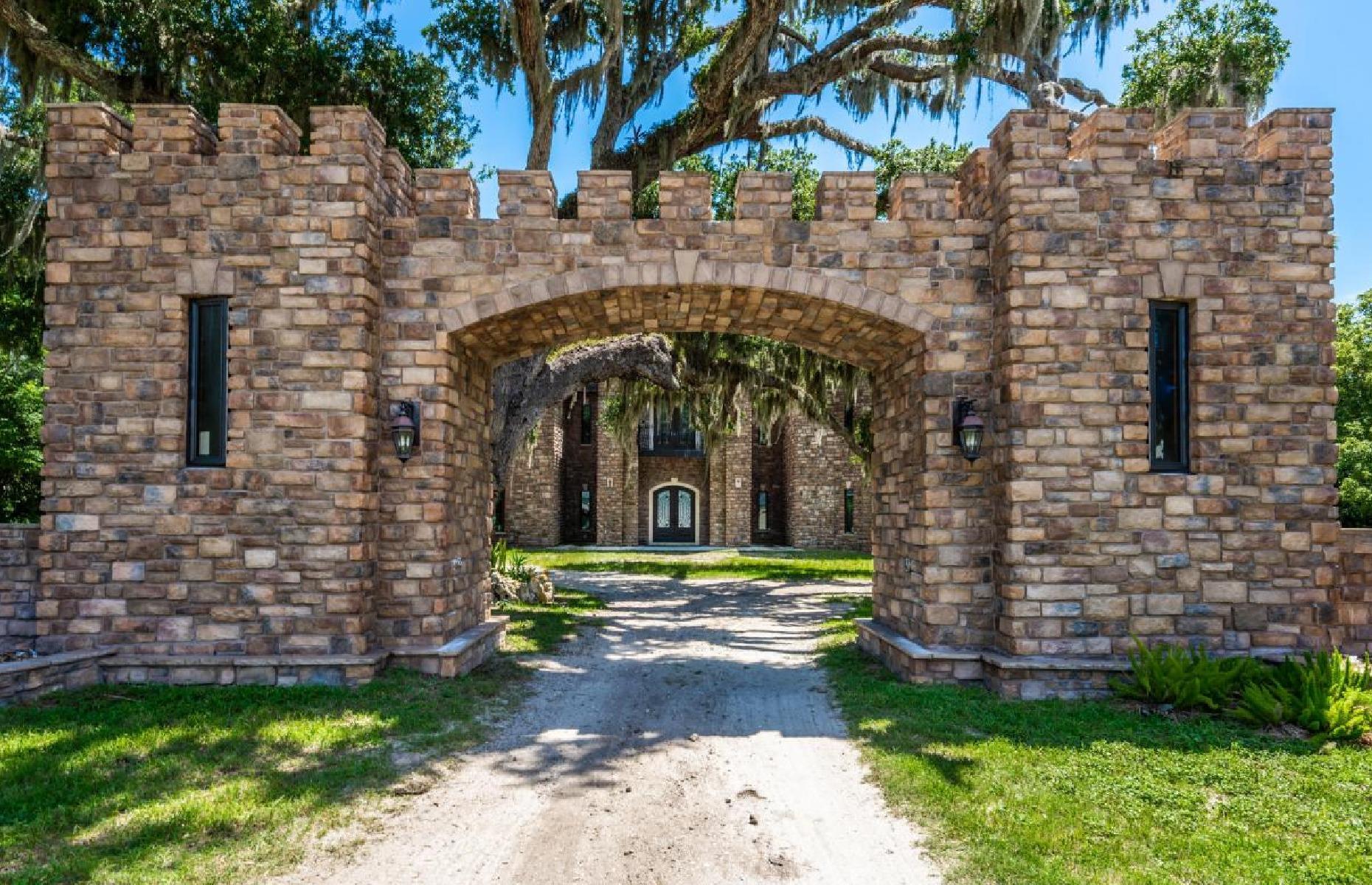 Unfinished castle, Florida, USA: $995,000