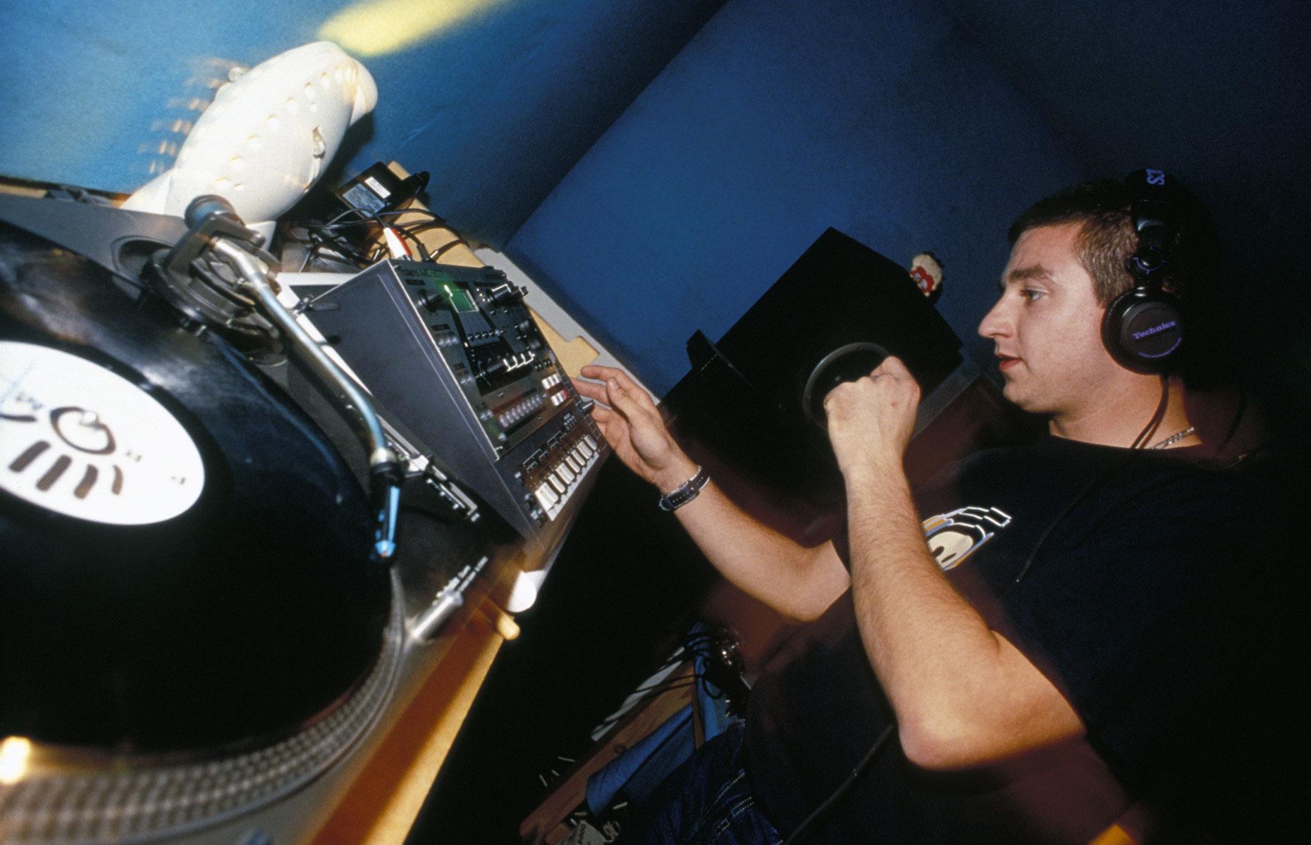 Vinyl's 1990s sales slump and modest bump