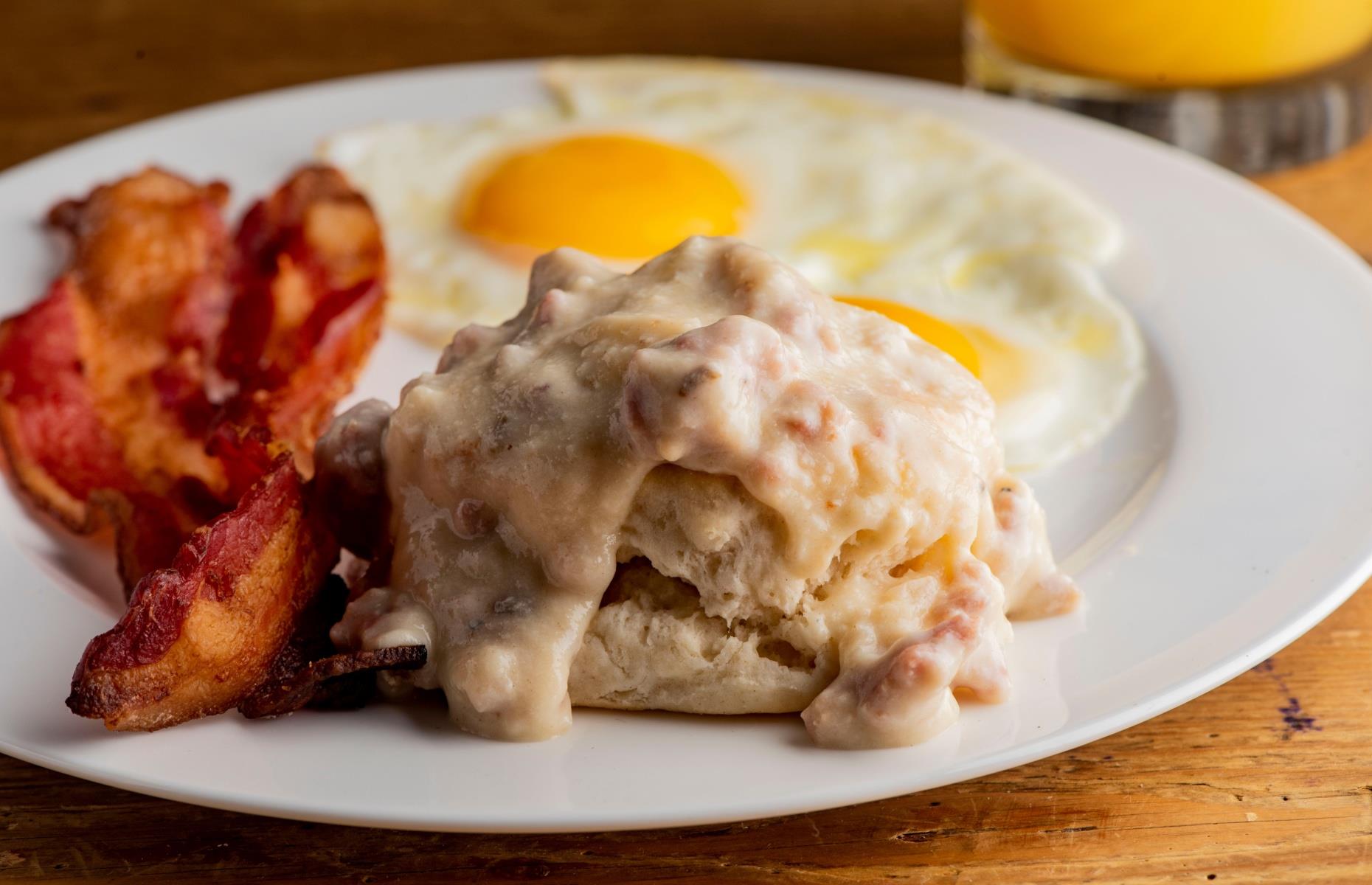 Kentucky: biscuits and bacon gravy