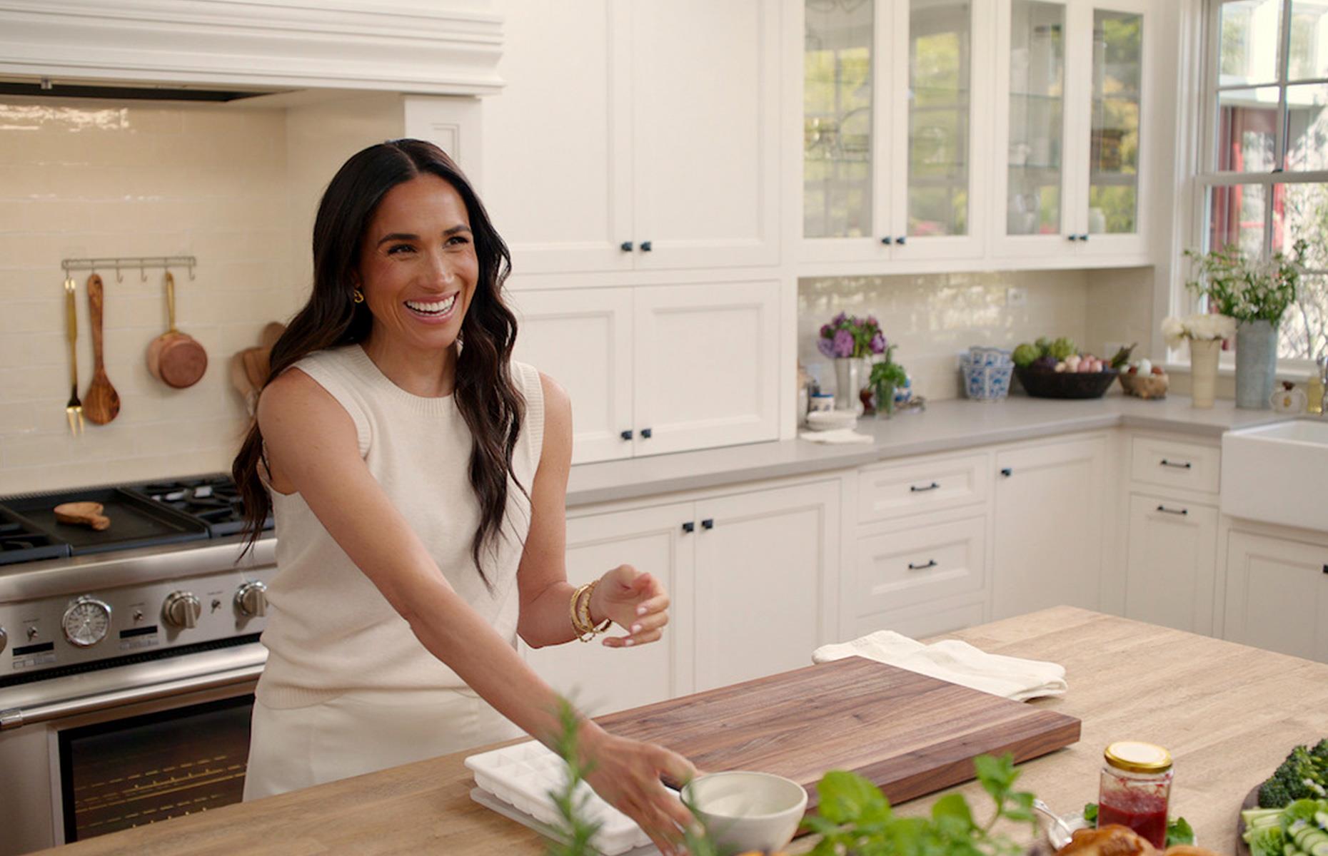 35. Meghan Markle: garnish everything