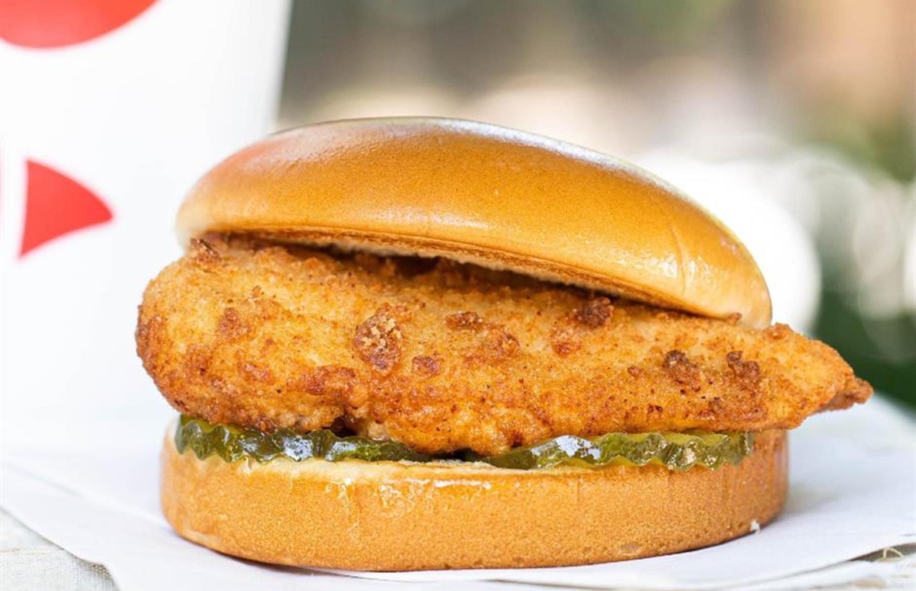 4. Fried chicken sandwich, USA