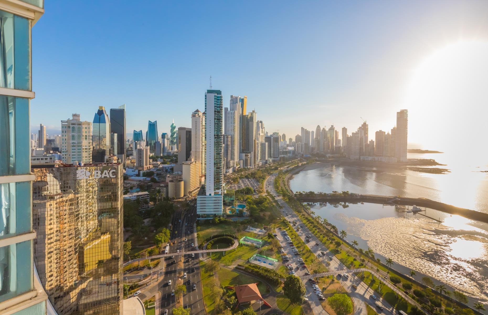 Panama: $1,600 cost of living per month