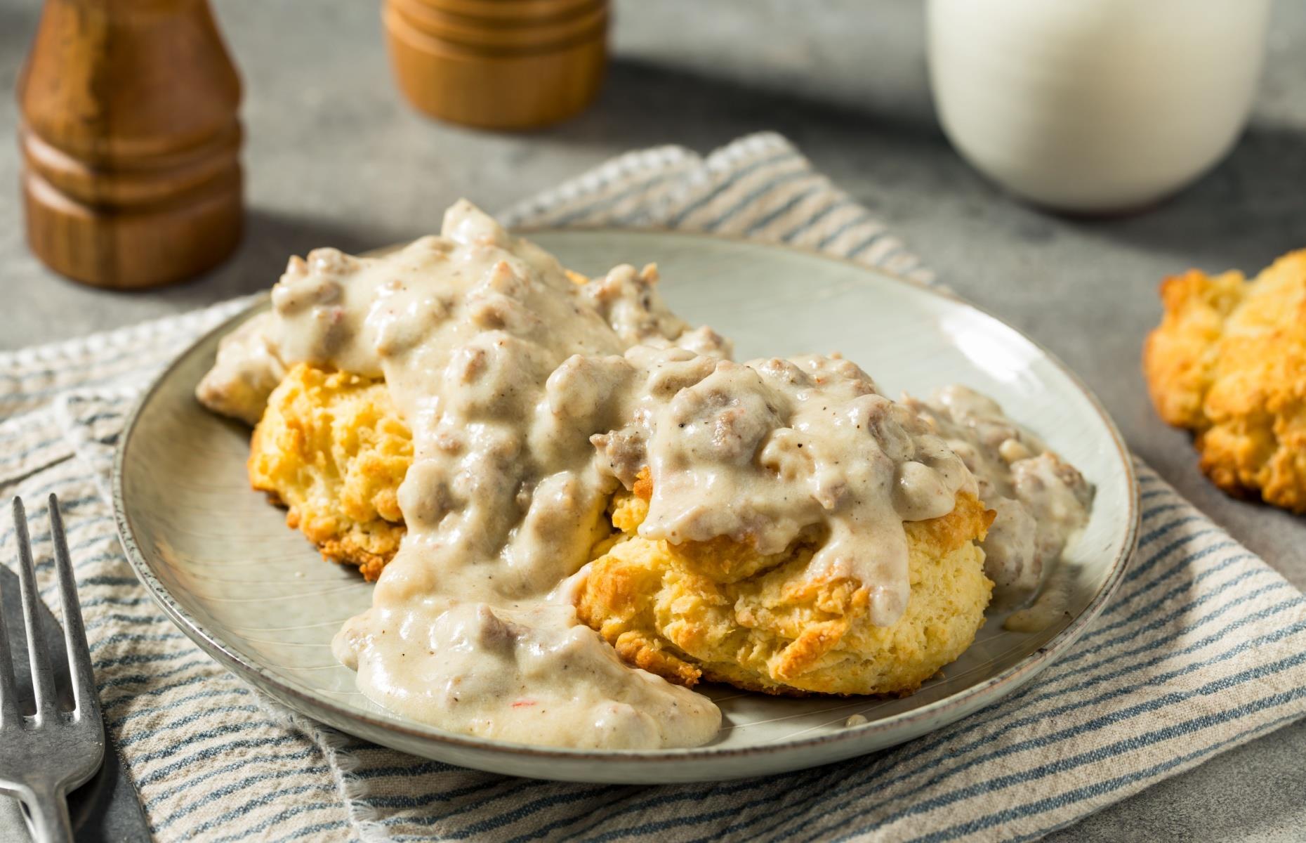 Mississippi: biscuits and gravy