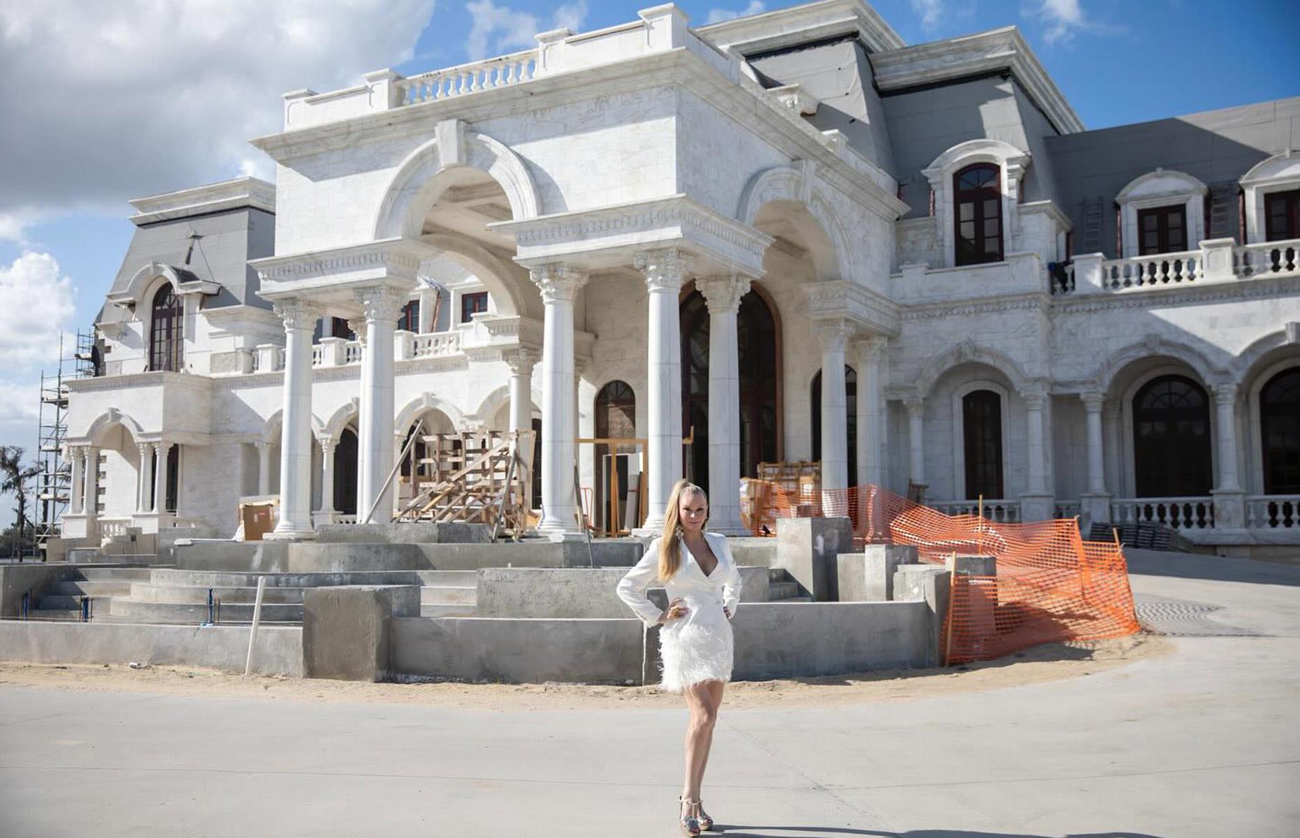„Versailles“ von Florida, USA