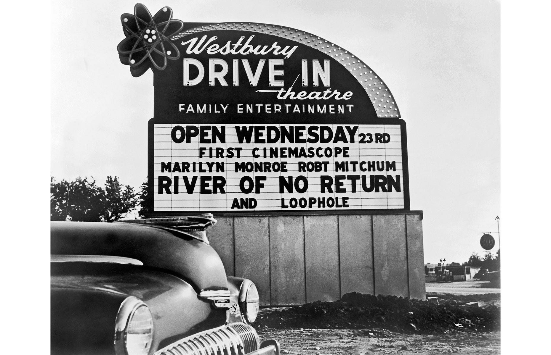 1954: Date night at the drive in