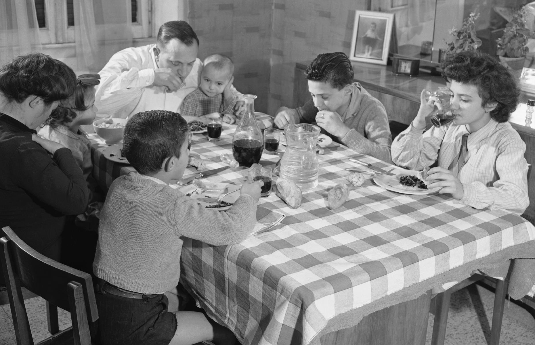 1940s: spaghetti supper