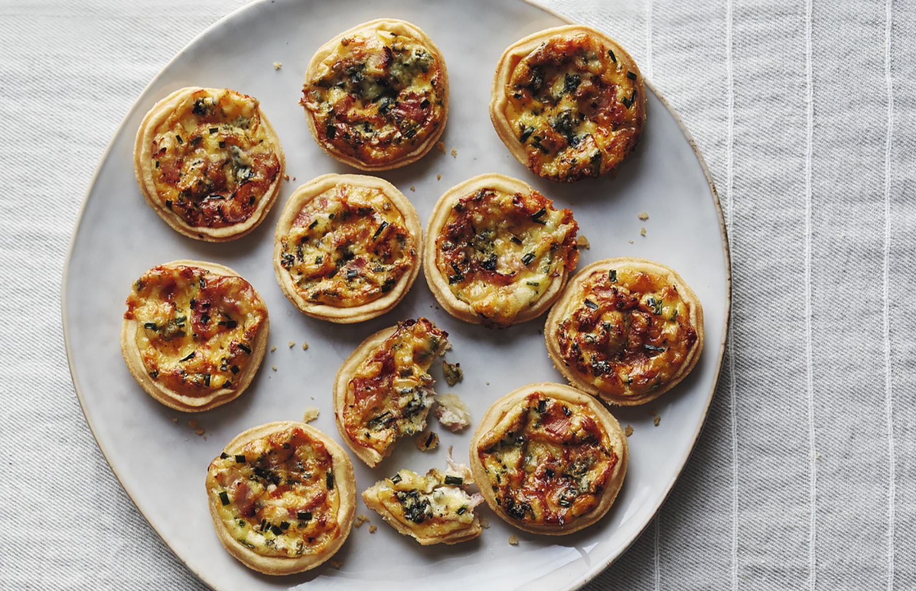 Canapé: ham and Stilton tartlets