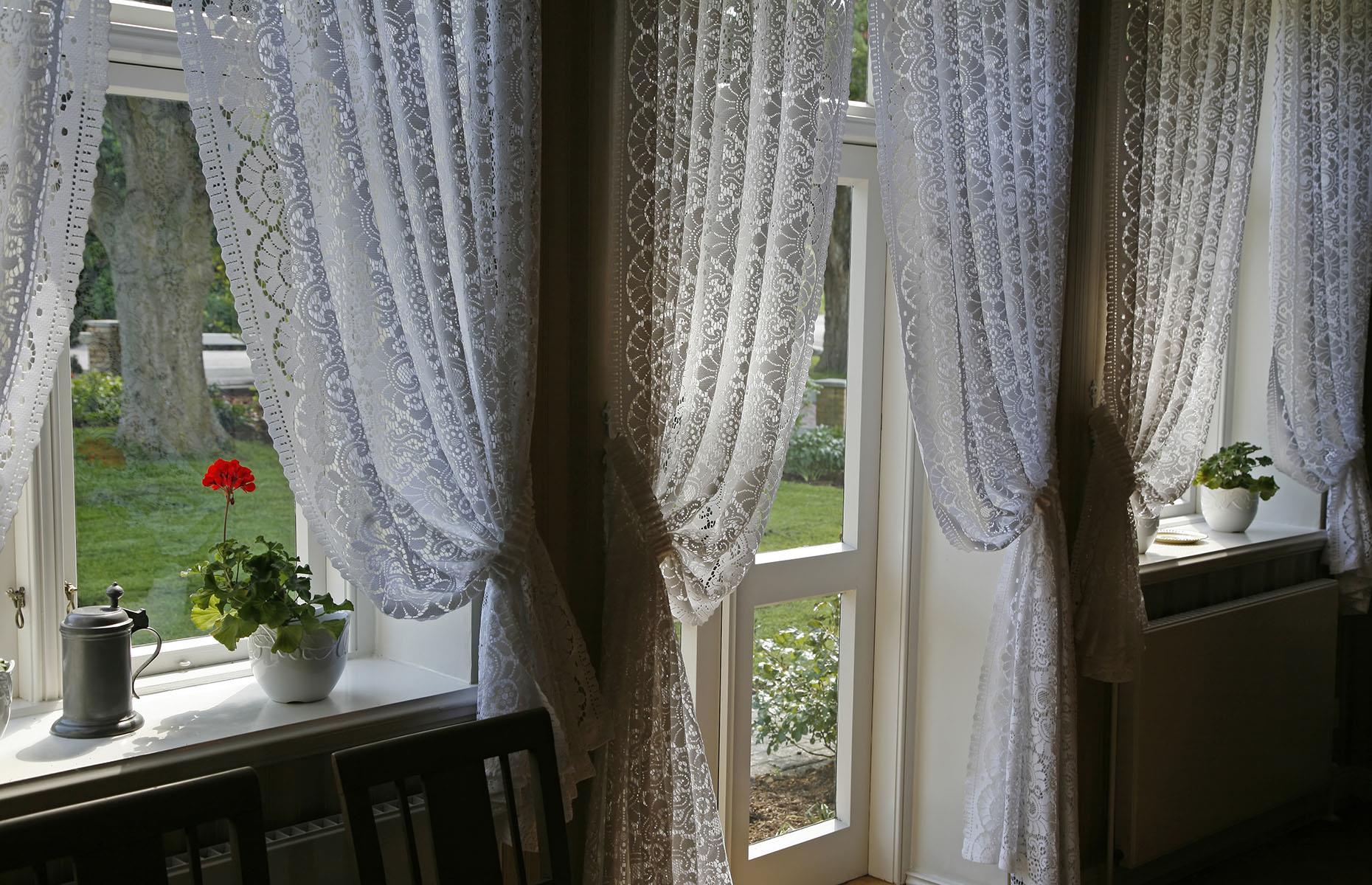 Net curtains
