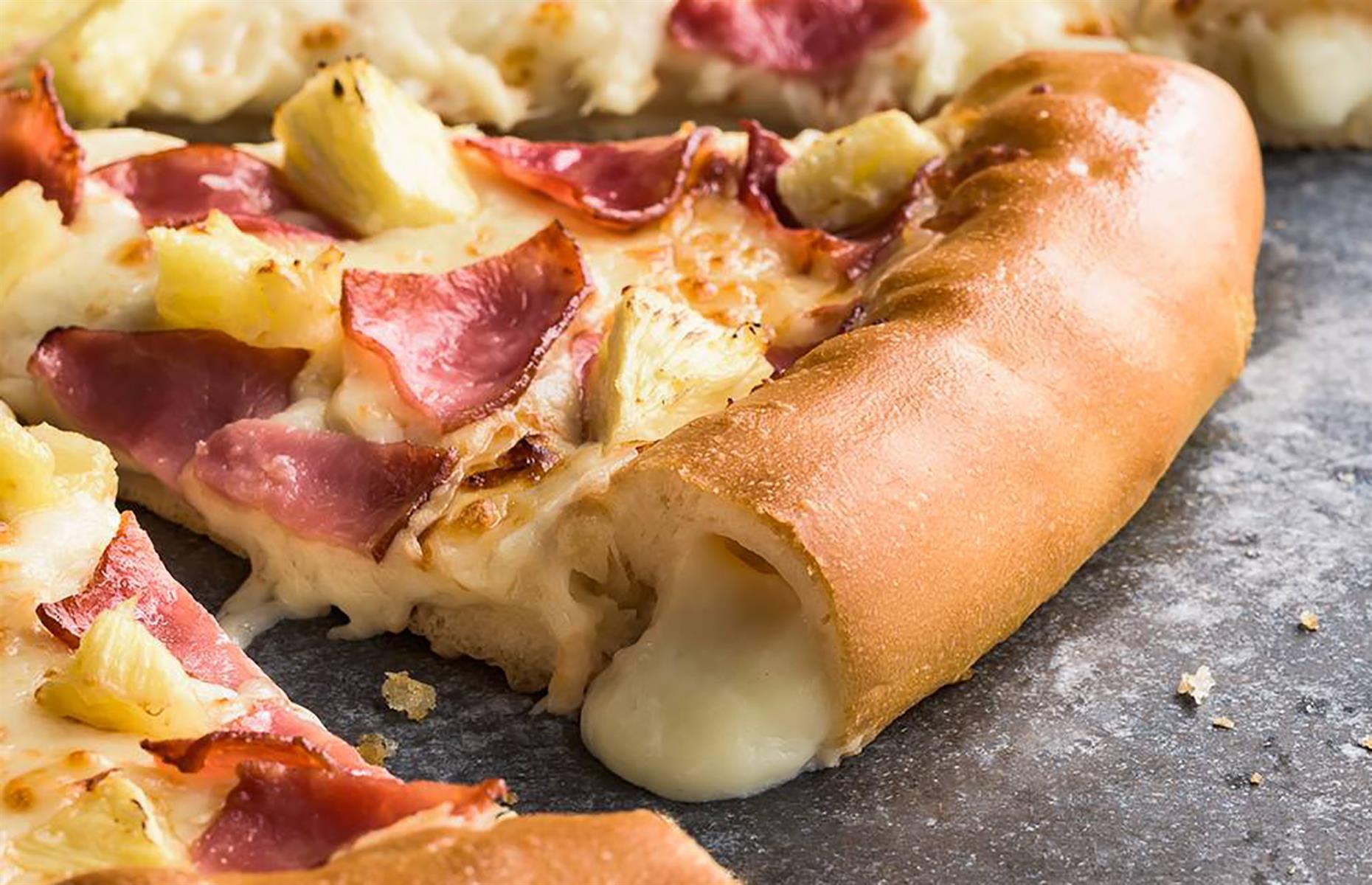 1990s: stuffed crust pizza