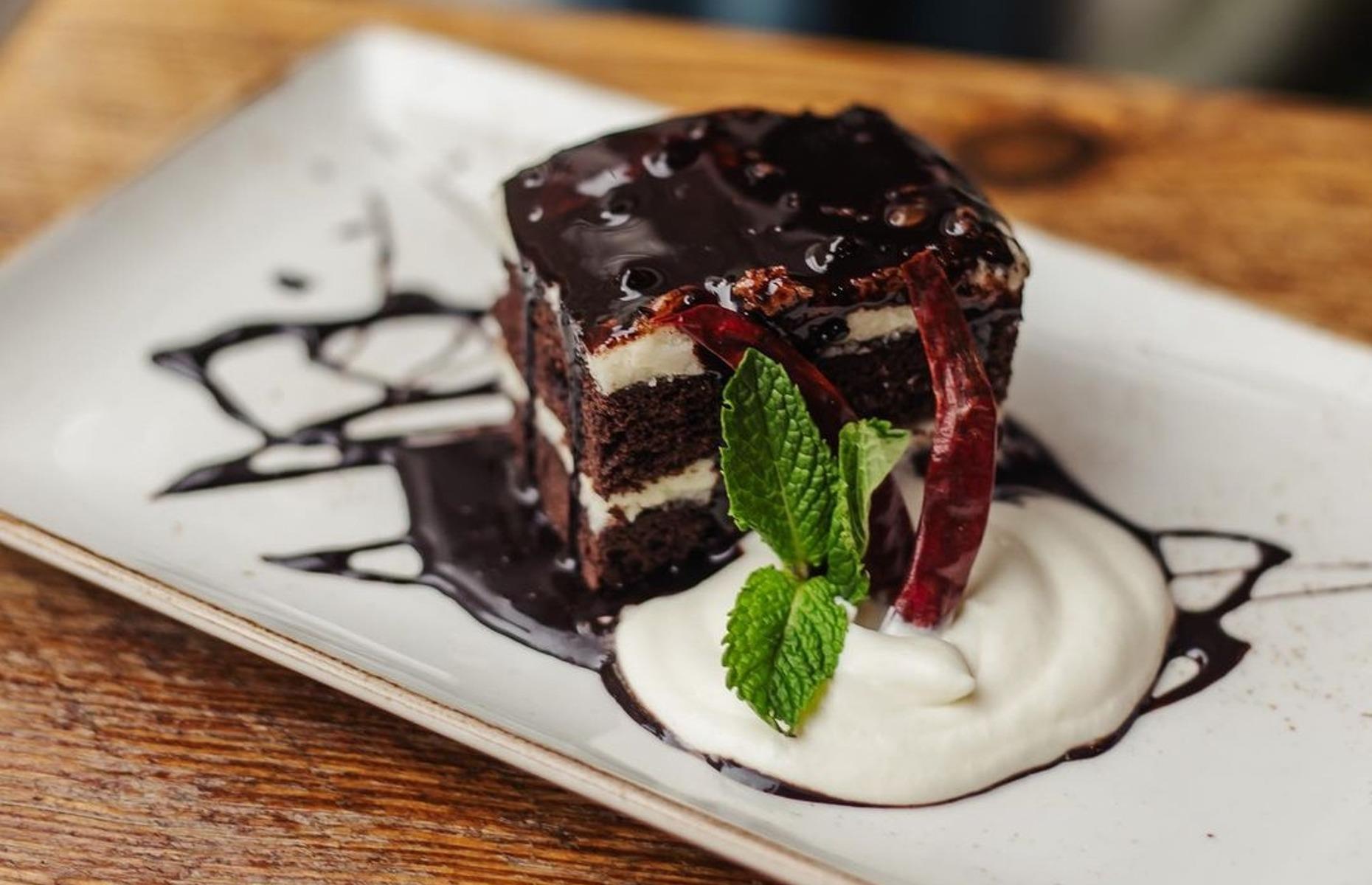 Alabama: The Yard, Elyton Hotel, Birmingham