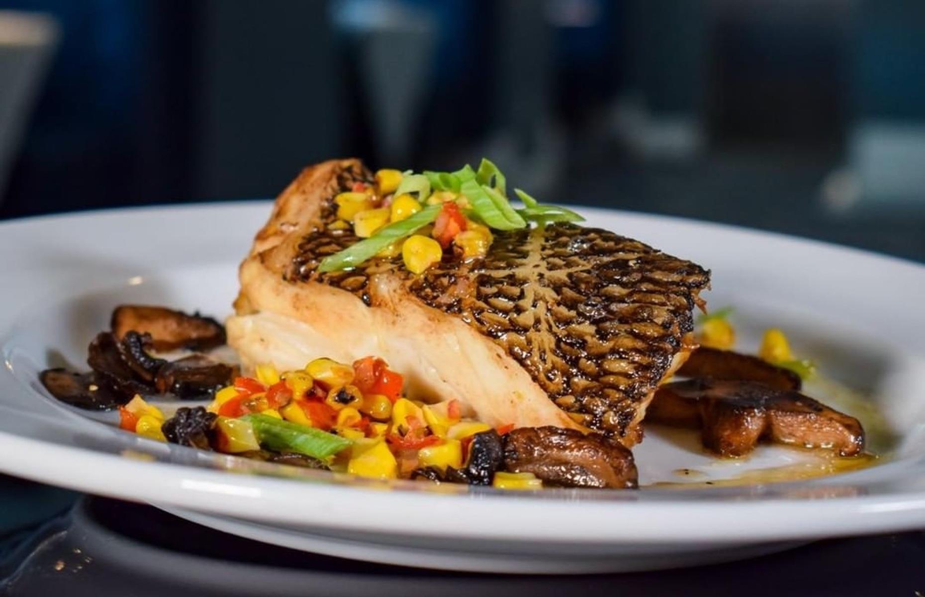 Mississippi: Sapphire Supper Club, Hotel Legends, Biloxi