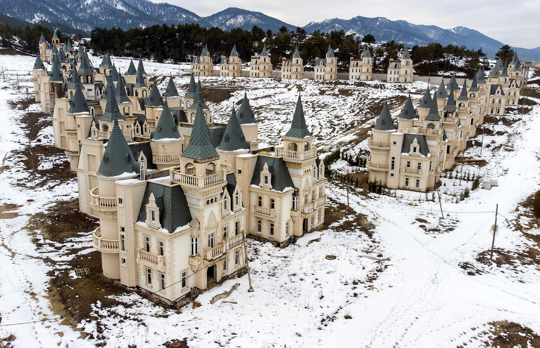 Abandoned fairytale castles: indulgent amenities