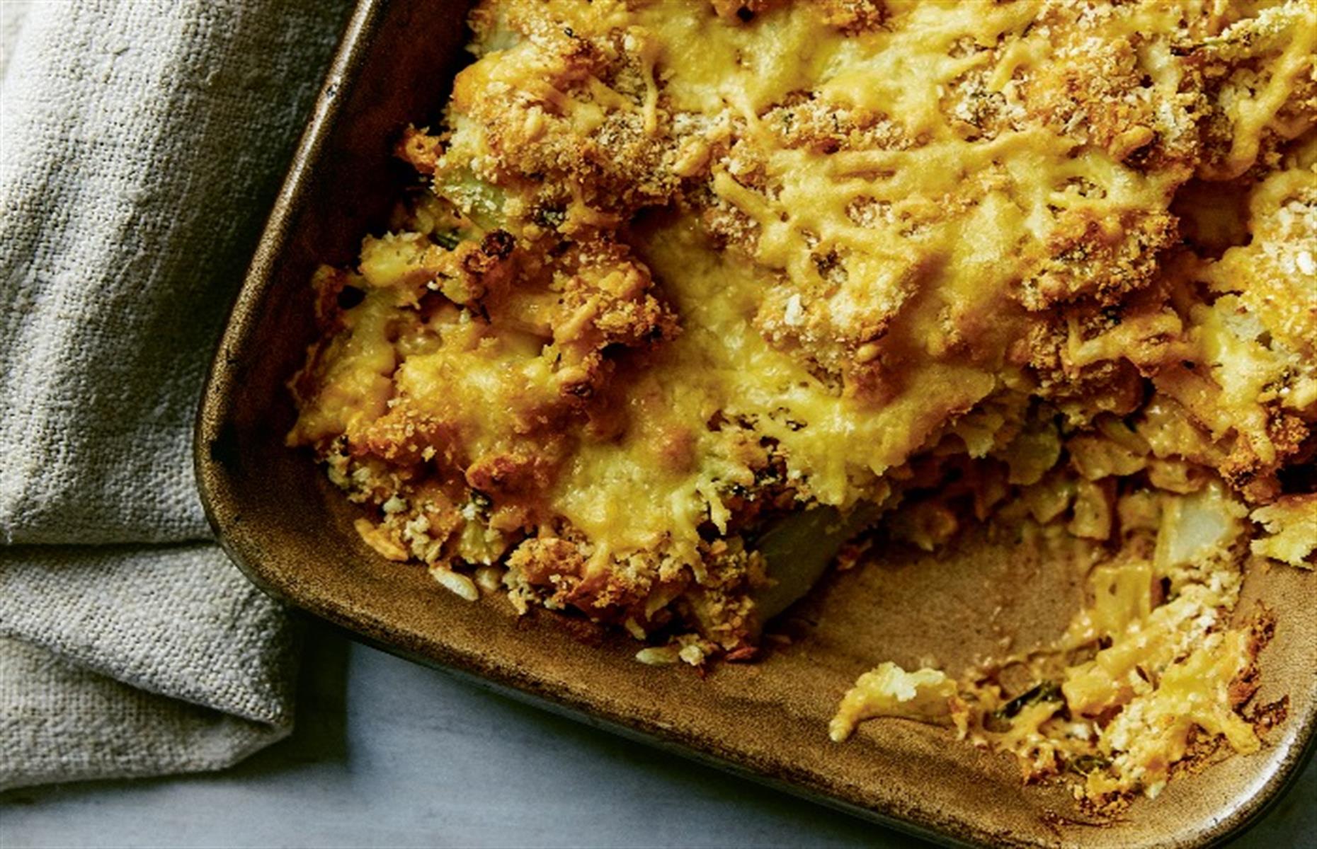 19. Macaroni and cauliflower cheese