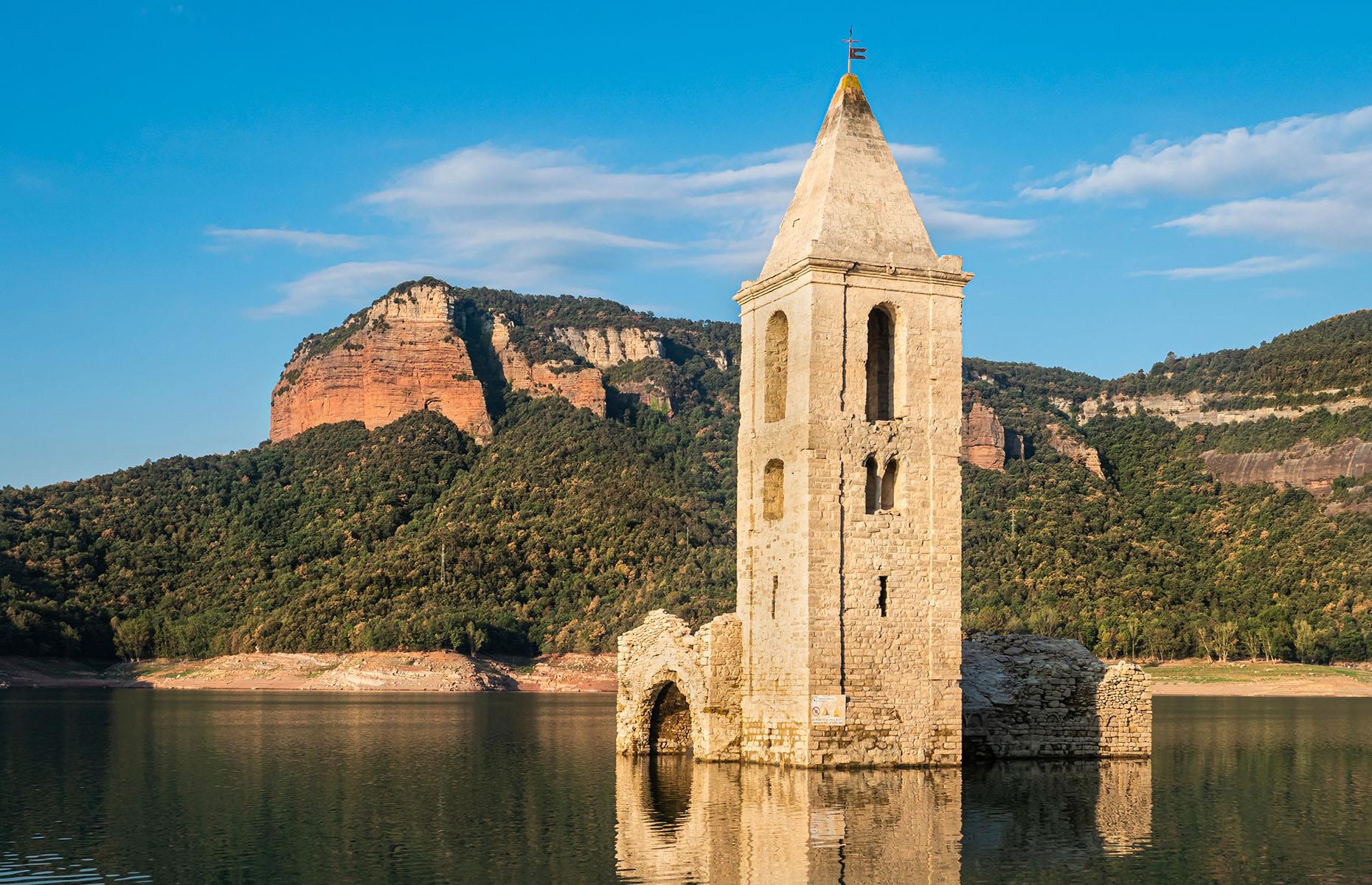 Spanish village reemerges