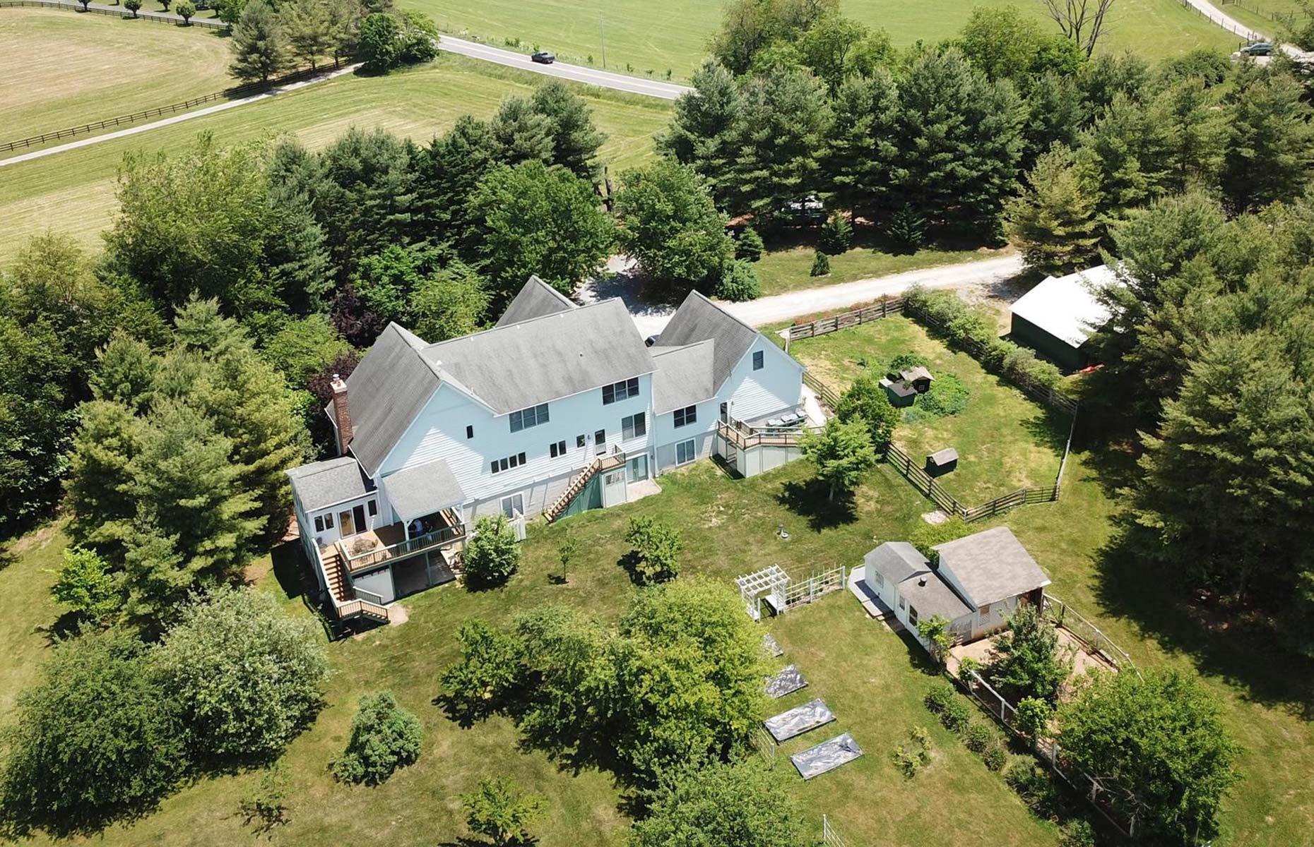 Gorgeous country homes with business potential