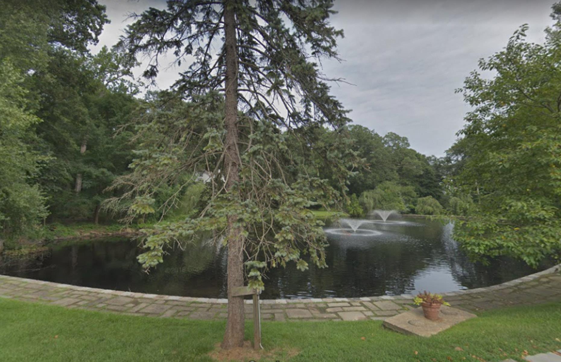 7th richest: Greenville, New York, $212,042  