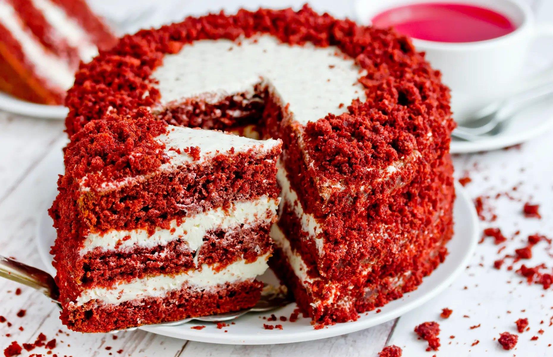 31. Red velvet cake, USA