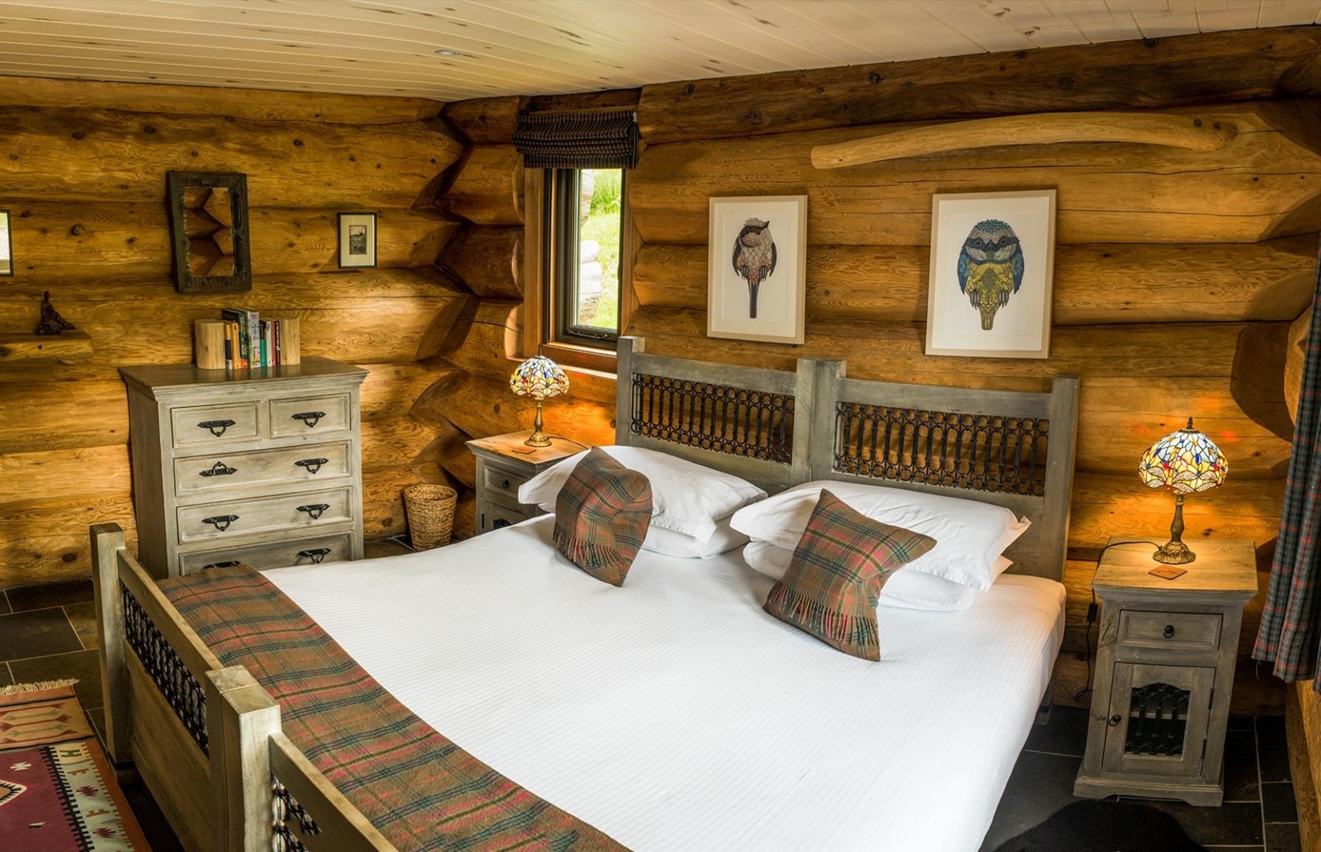 Charming log cabin, Scottish Highlands, UK