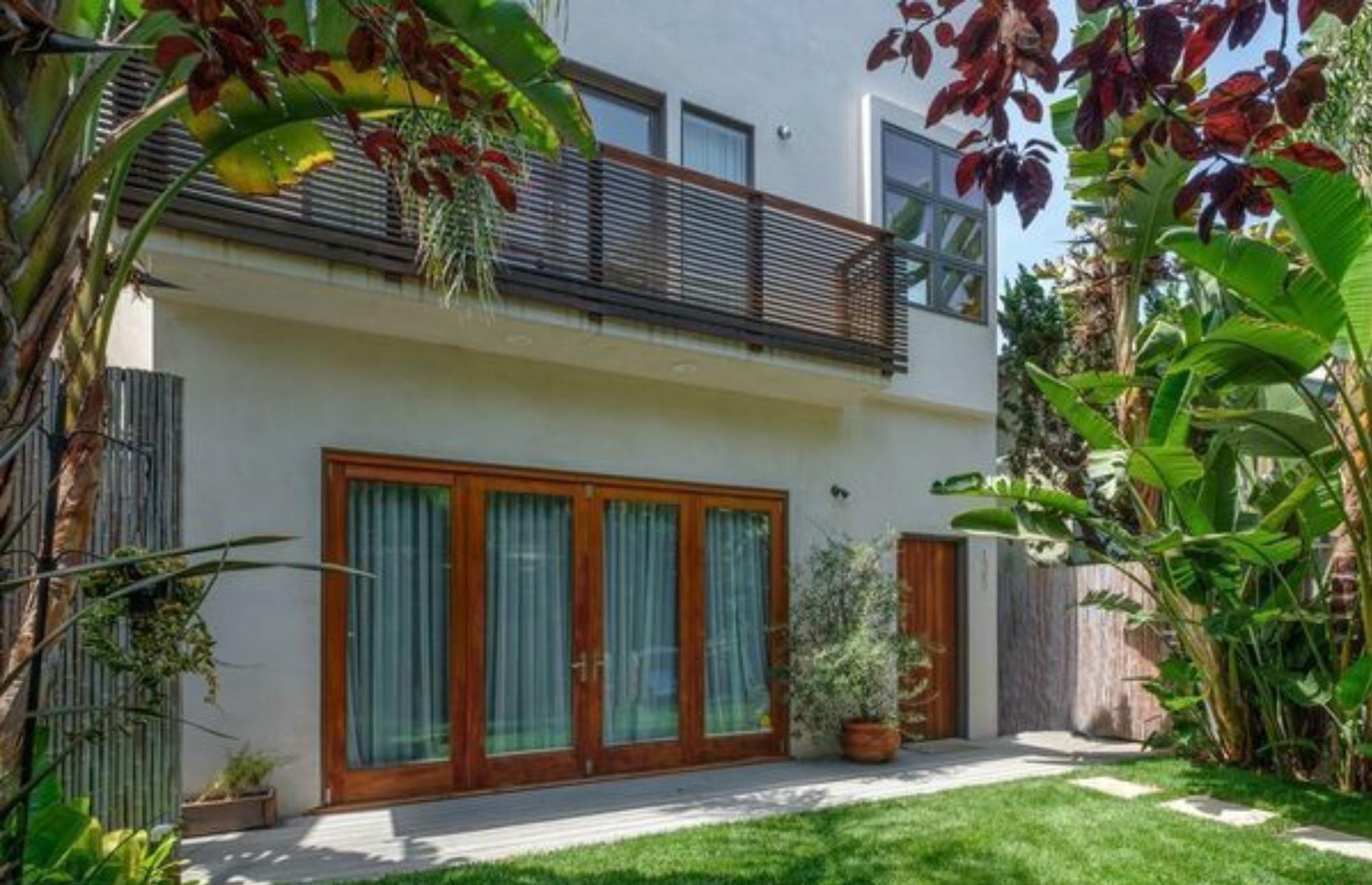 Cher's Venice Beach apartment