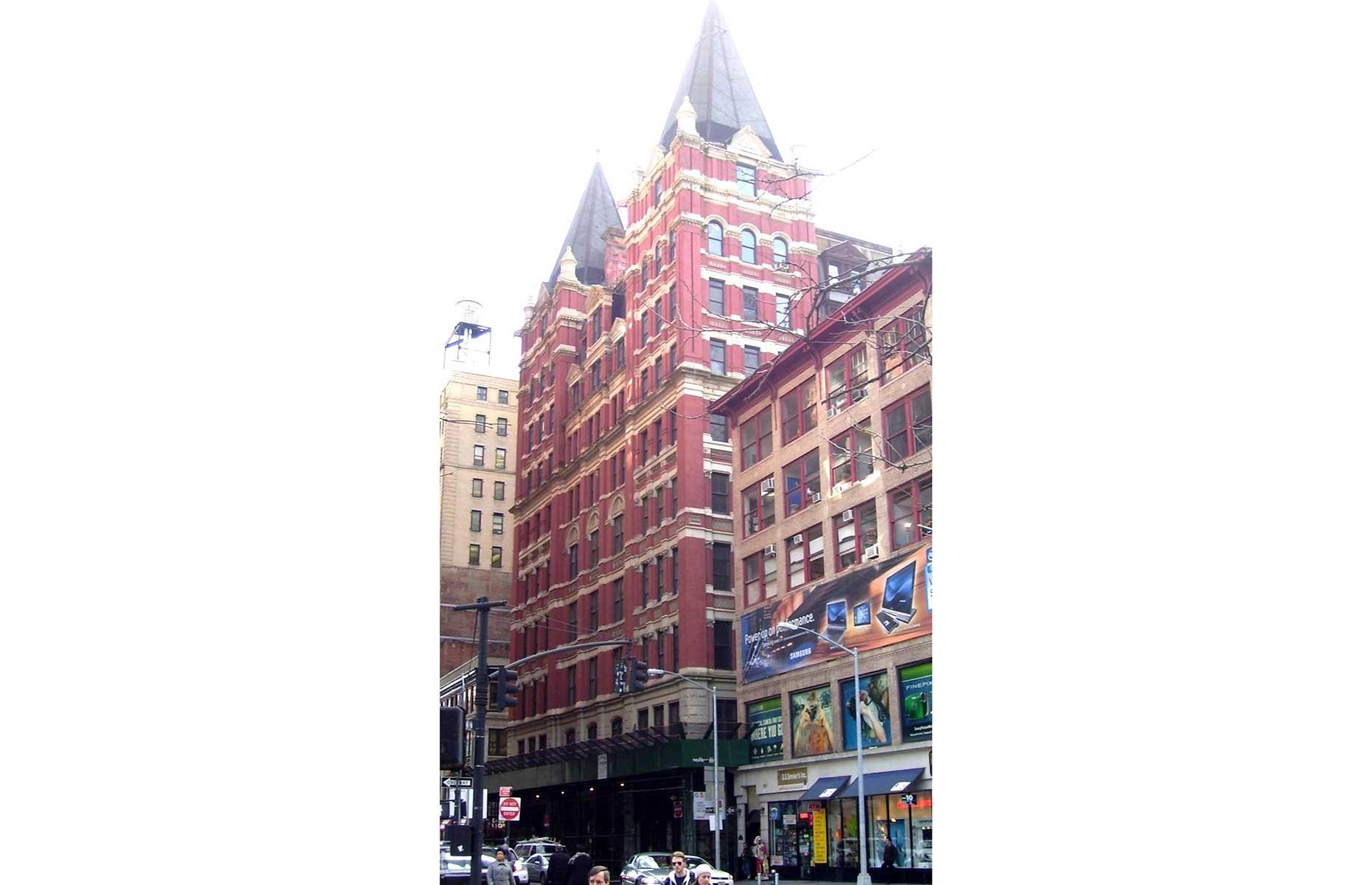 1883: Temple Court Building, New York City, New York, USA