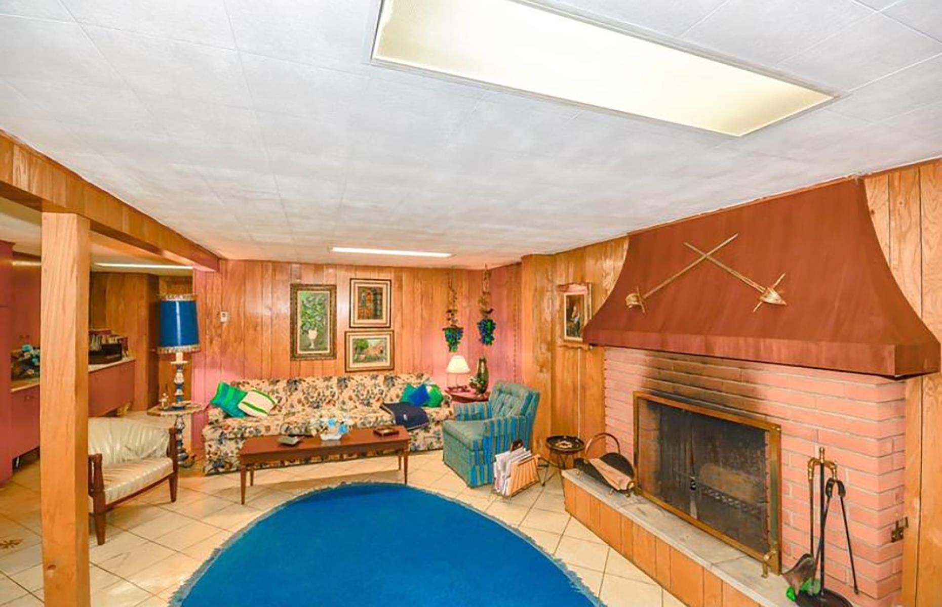 1950s time capsule home in Toronto