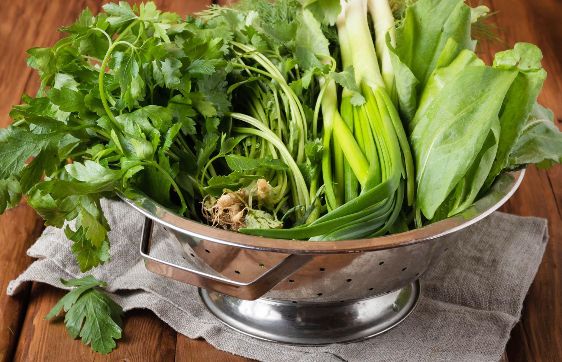 Dry fruit and veg thoroughly